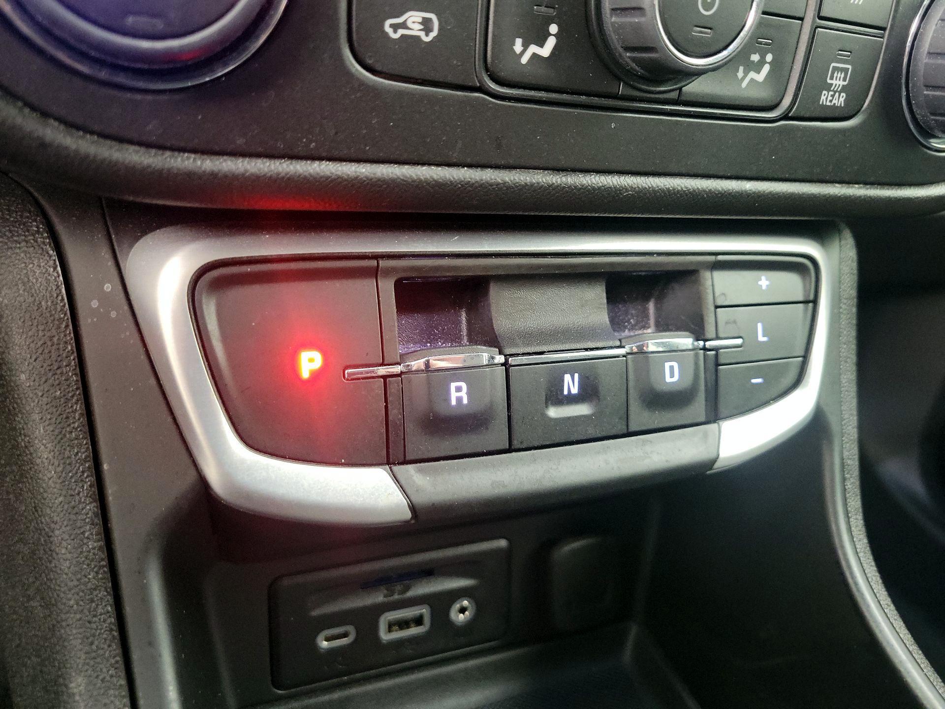 Thumbnail: 2024 GMC Terrain - 17