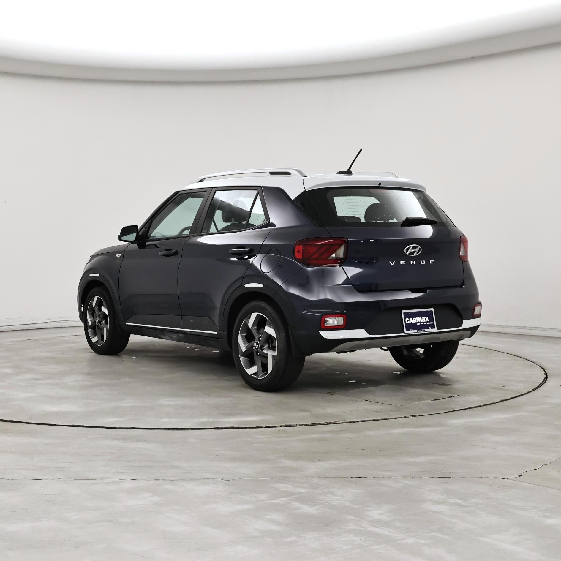 Thumbnail: 2023 Hyundai Venue - 2