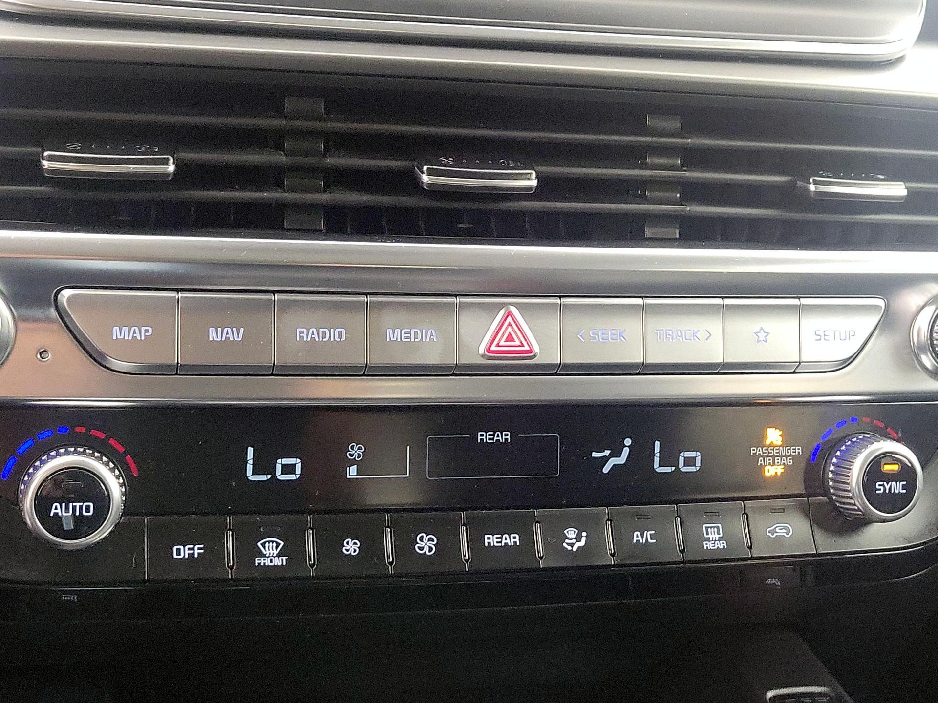 Thumbnail: 2022 Kia Telluride - 17