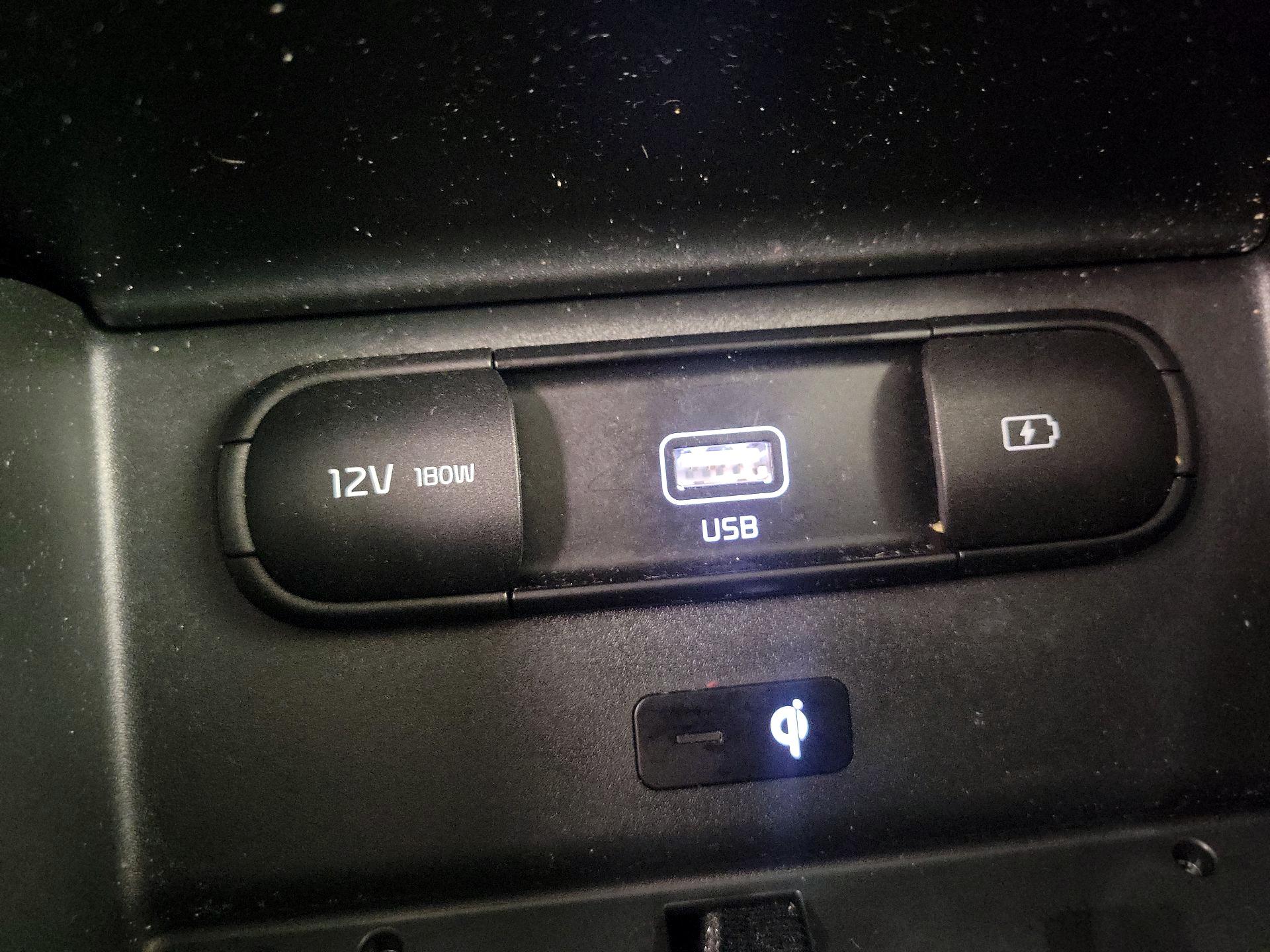 Thumbnail: 2022 Kia Telluride - 19