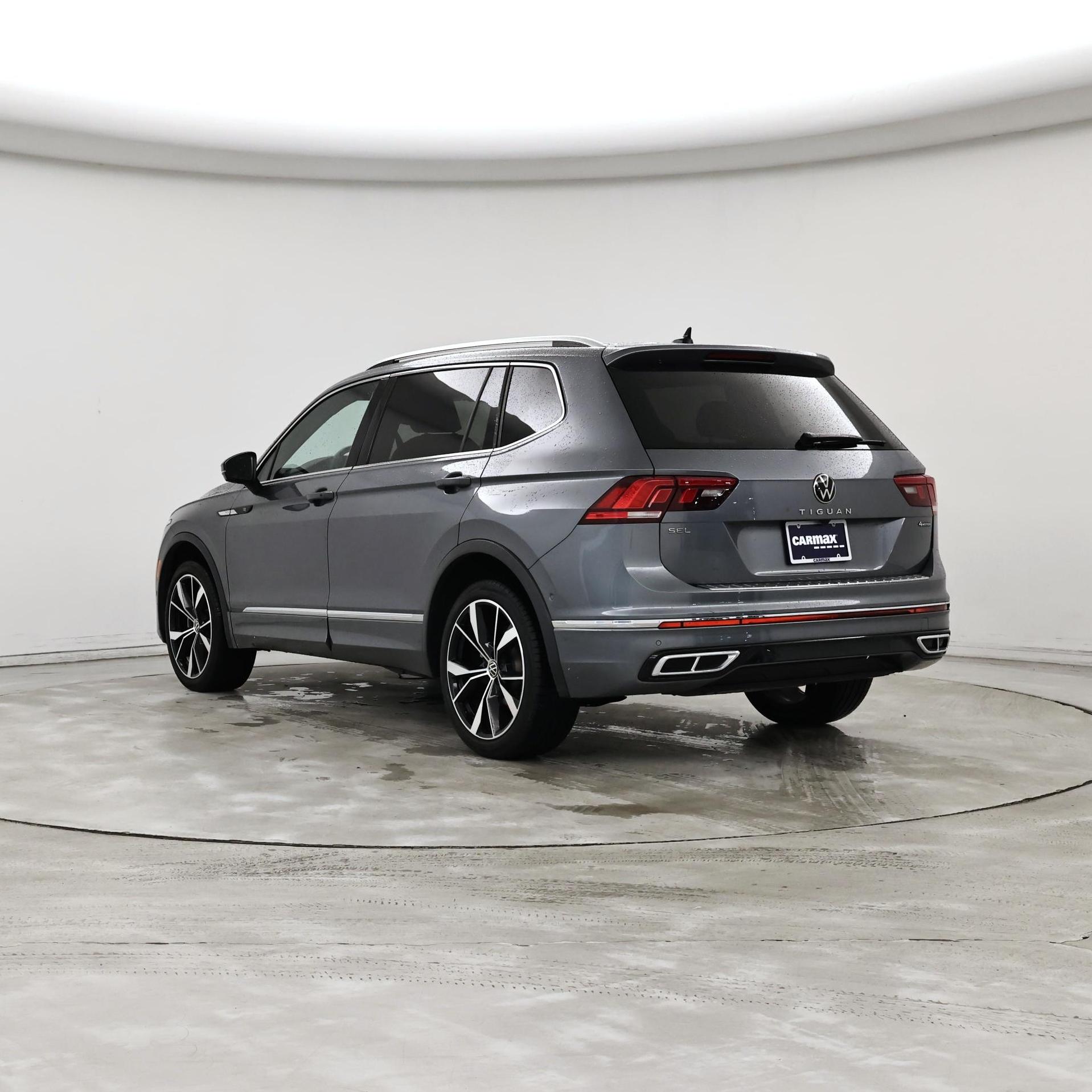 Thumbnail: 2022 Volkswagen Tiguan - 2