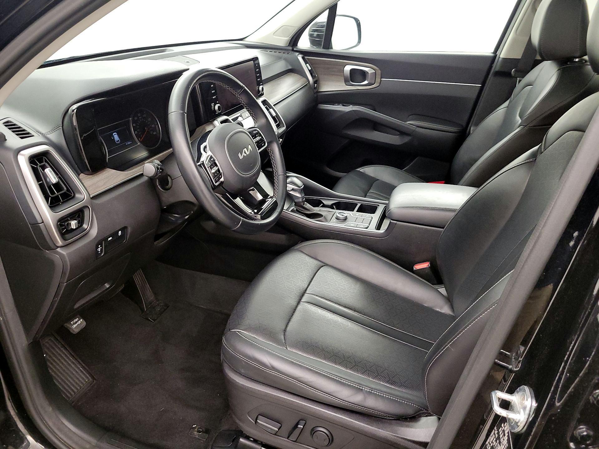 Thumbnail: 2022 Kia Sorento - 11