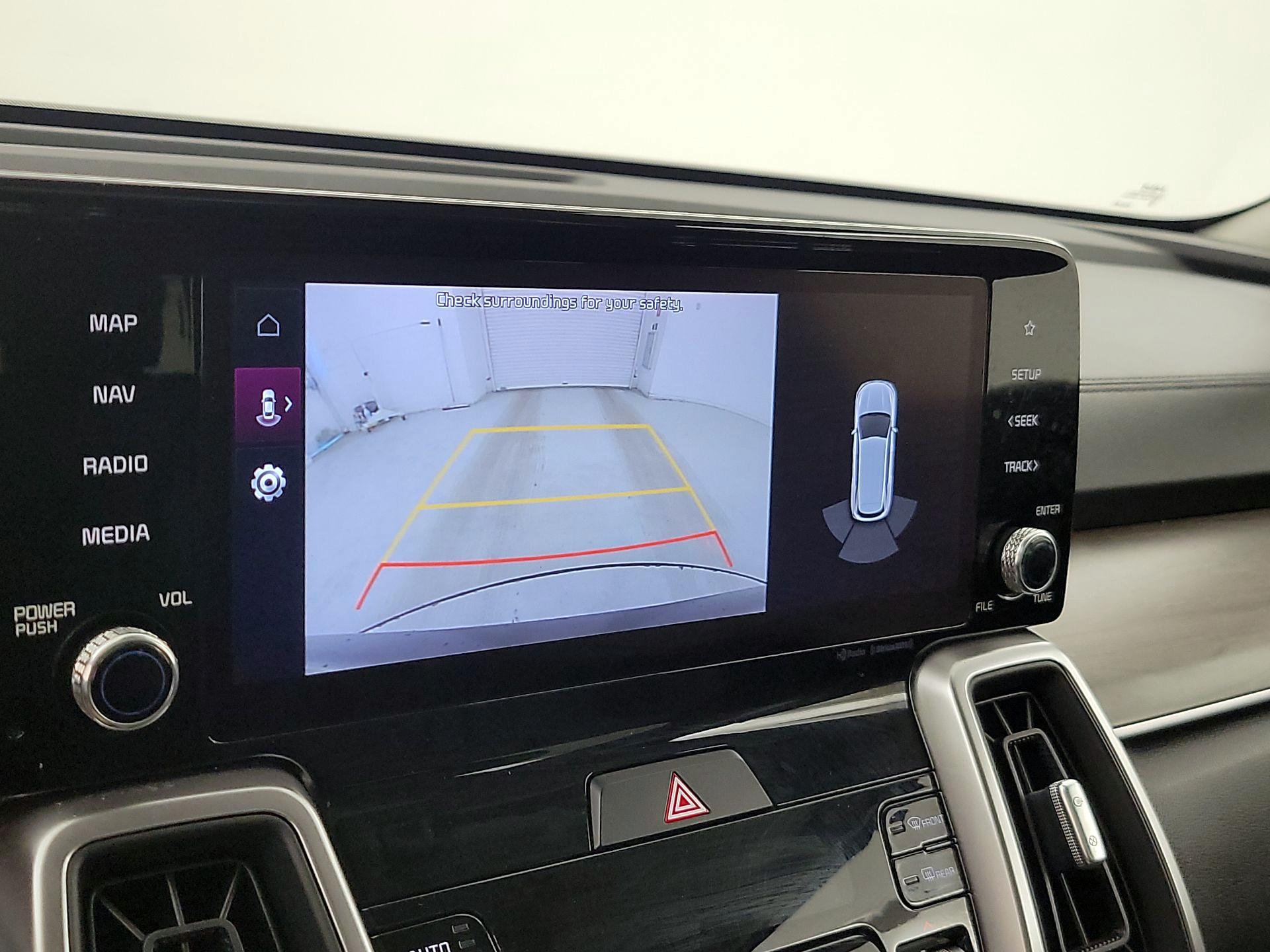 Thumbnail: 2022 Kia Sorento - 15