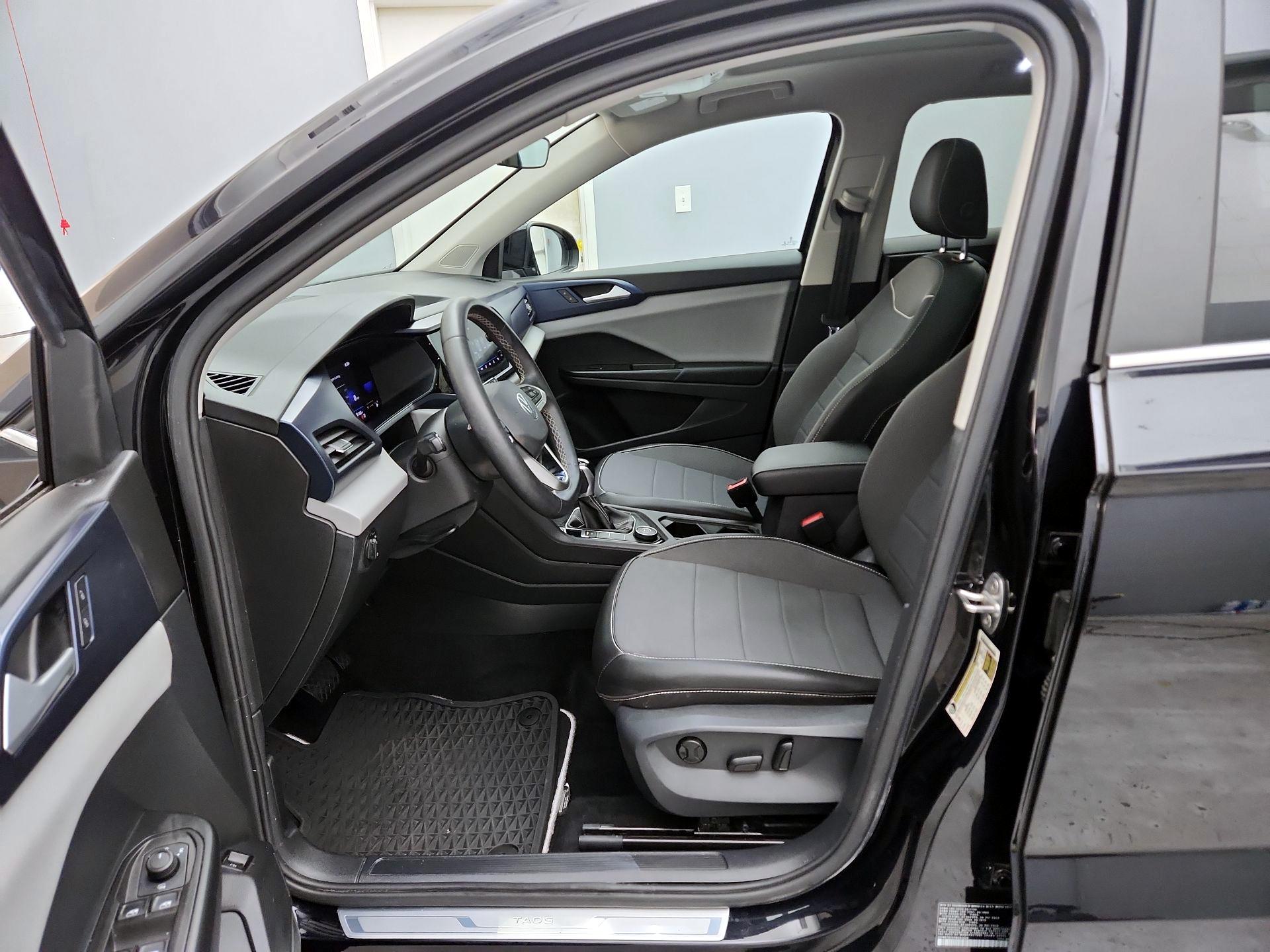 Thumbnail: 2023 Volkswagen Taos - 11