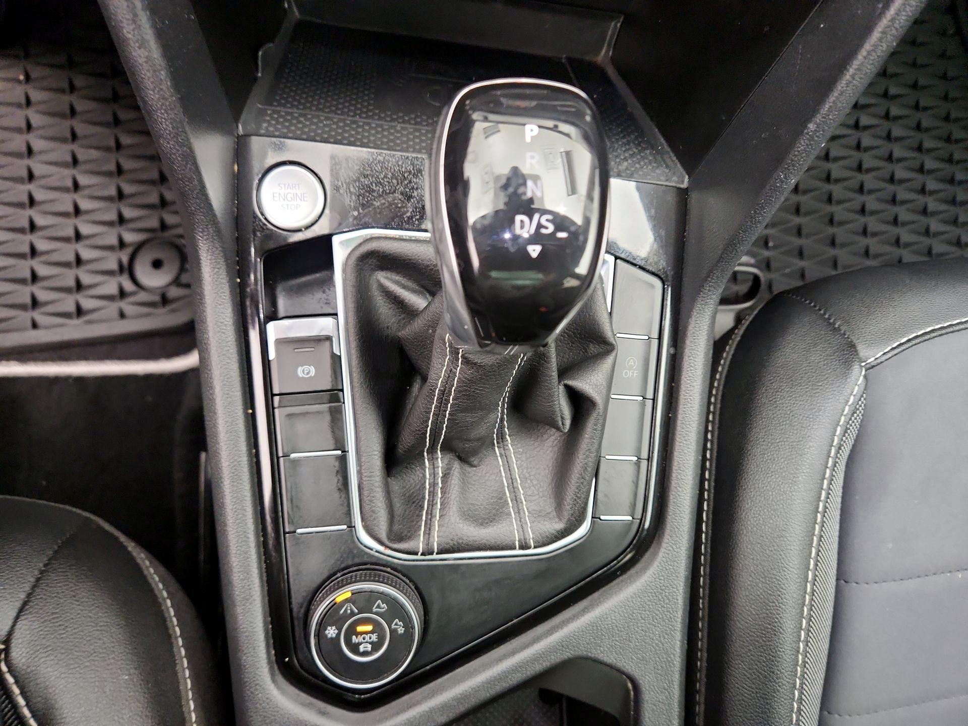 Thumbnail: 2023 Volkswagen Taos - 17