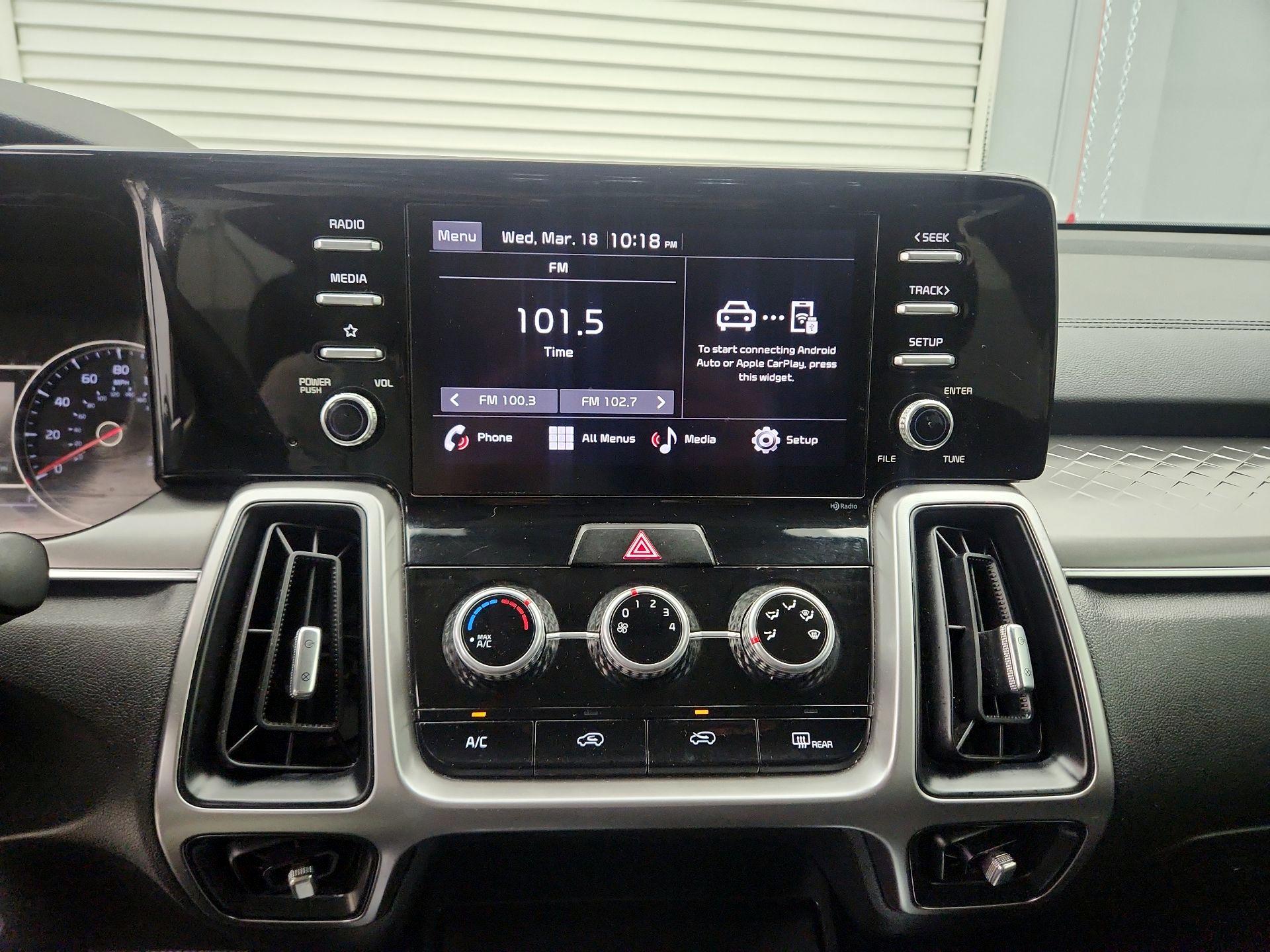 Thumbnail: 2023 Kia Sorento - 15