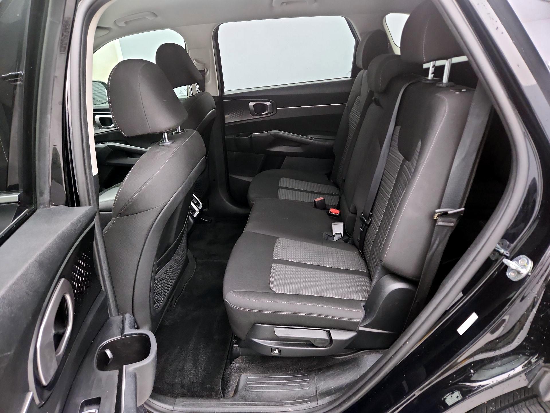 Thumbnail: 2023 Kia Sorento - 19