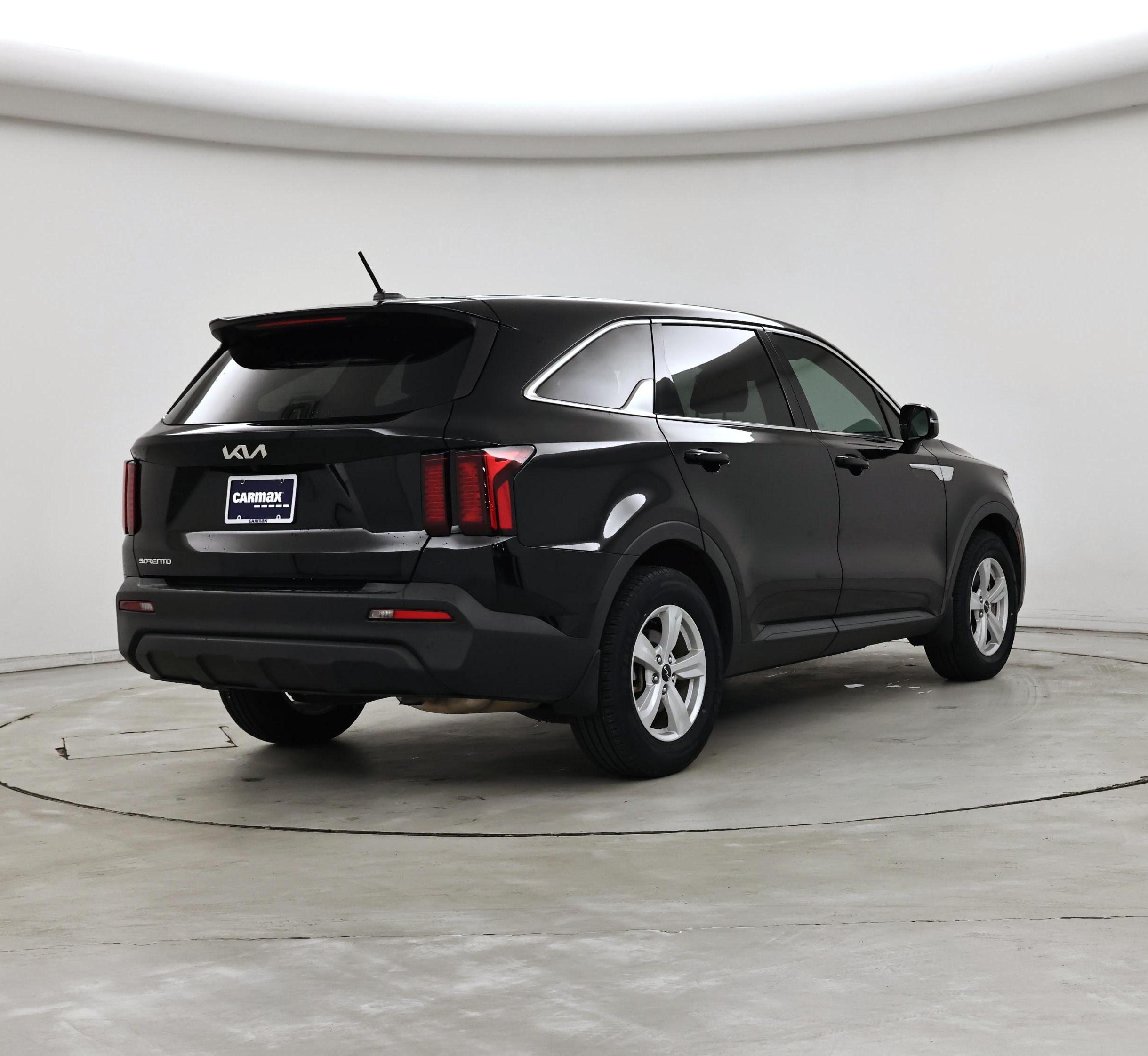 Thumbnail: 2023 Kia Sorento - 8