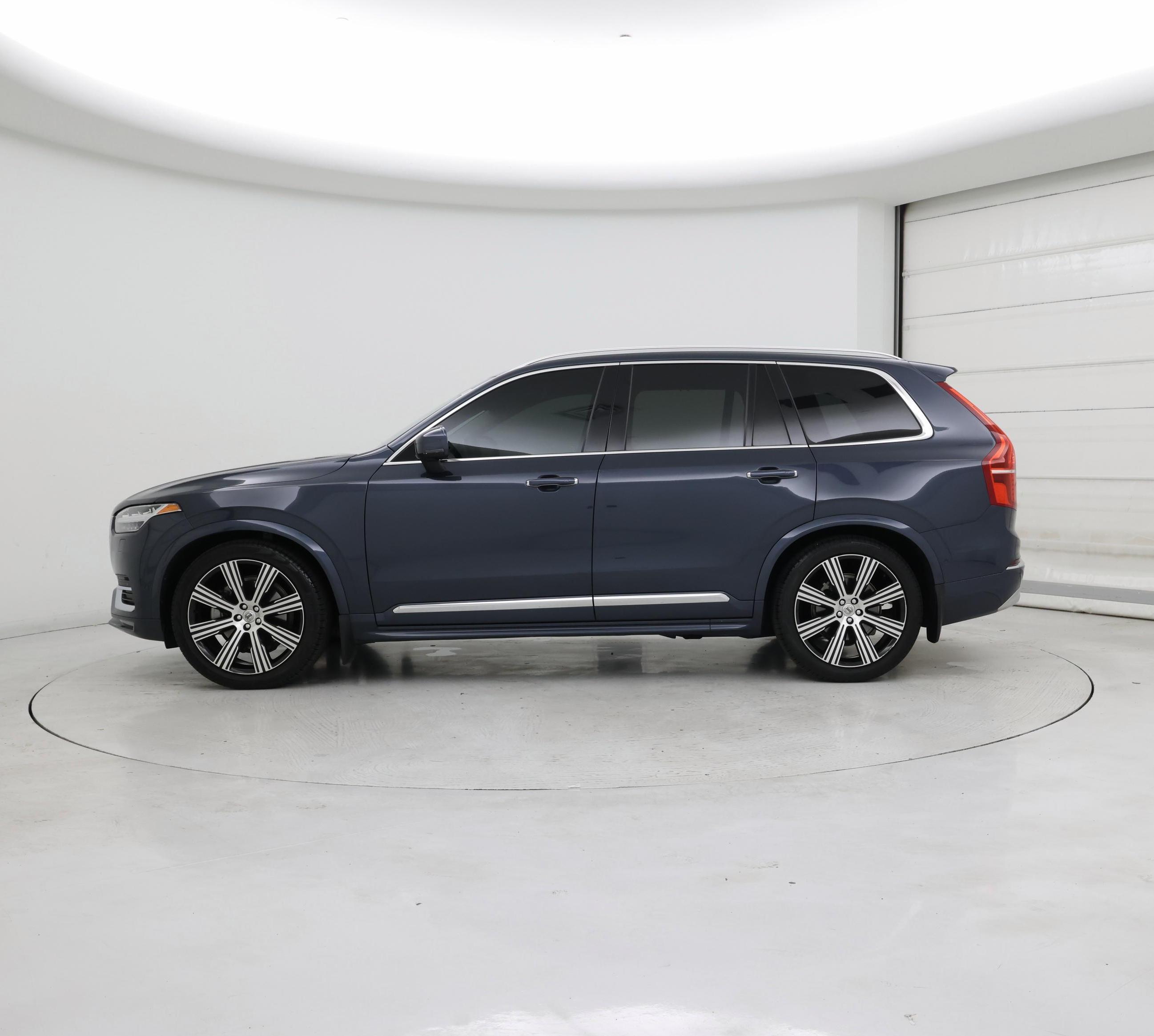 Thumbnail: 2022 Volvo XC90 - 3