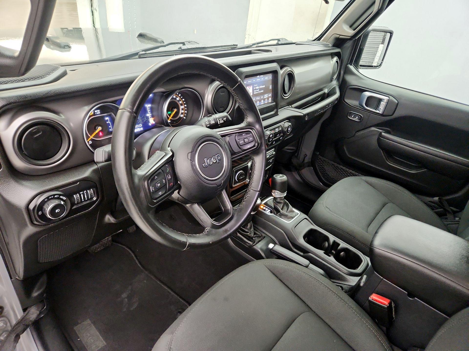 Thumbnail: 2021 Jeep Wrangler - 9