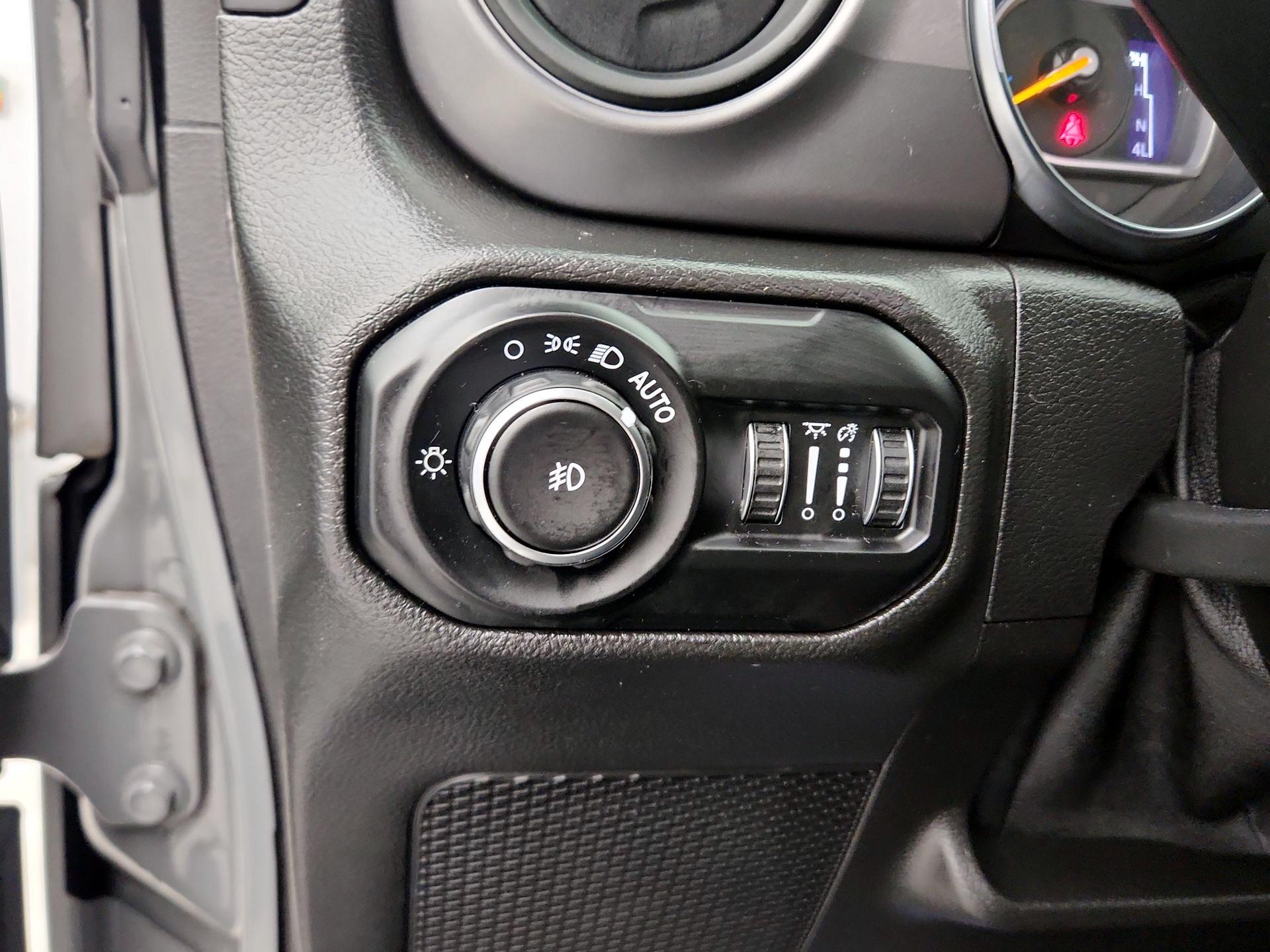 Thumbnail: 2021 Jeep Wrangler - 13