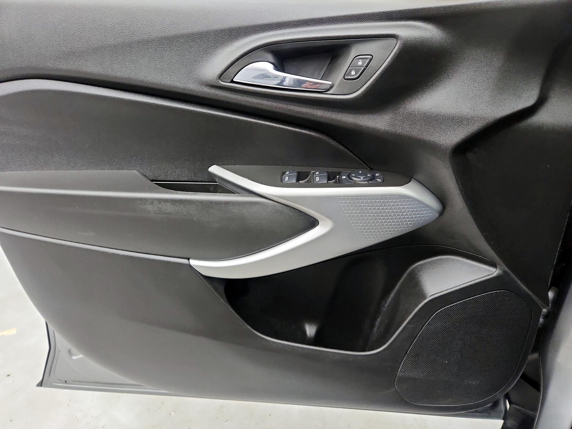 Thumbnail: 2024 Chevrolet Trax - 12