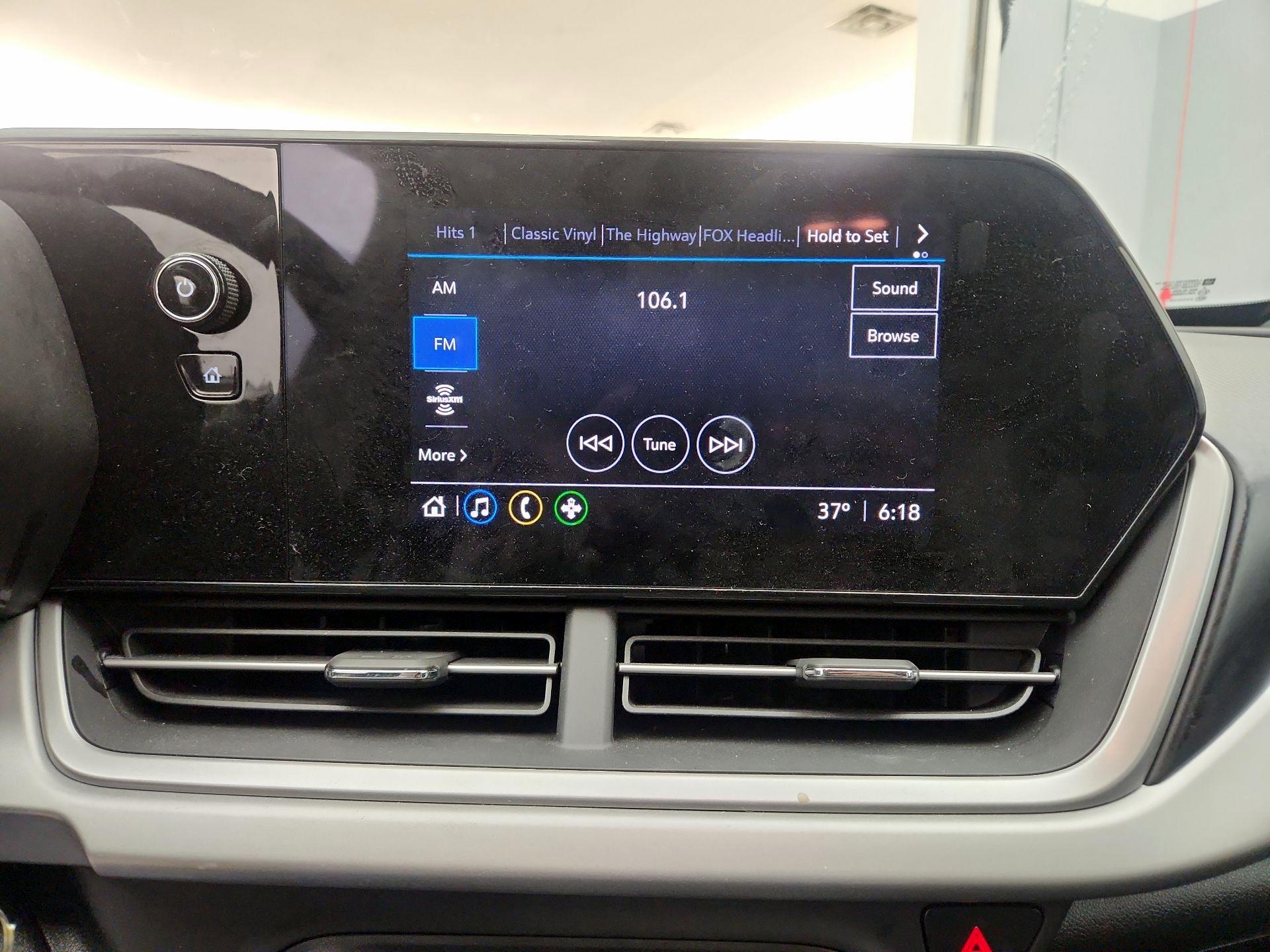 Thumbnail: 2024 Chevrolet Trax - 15