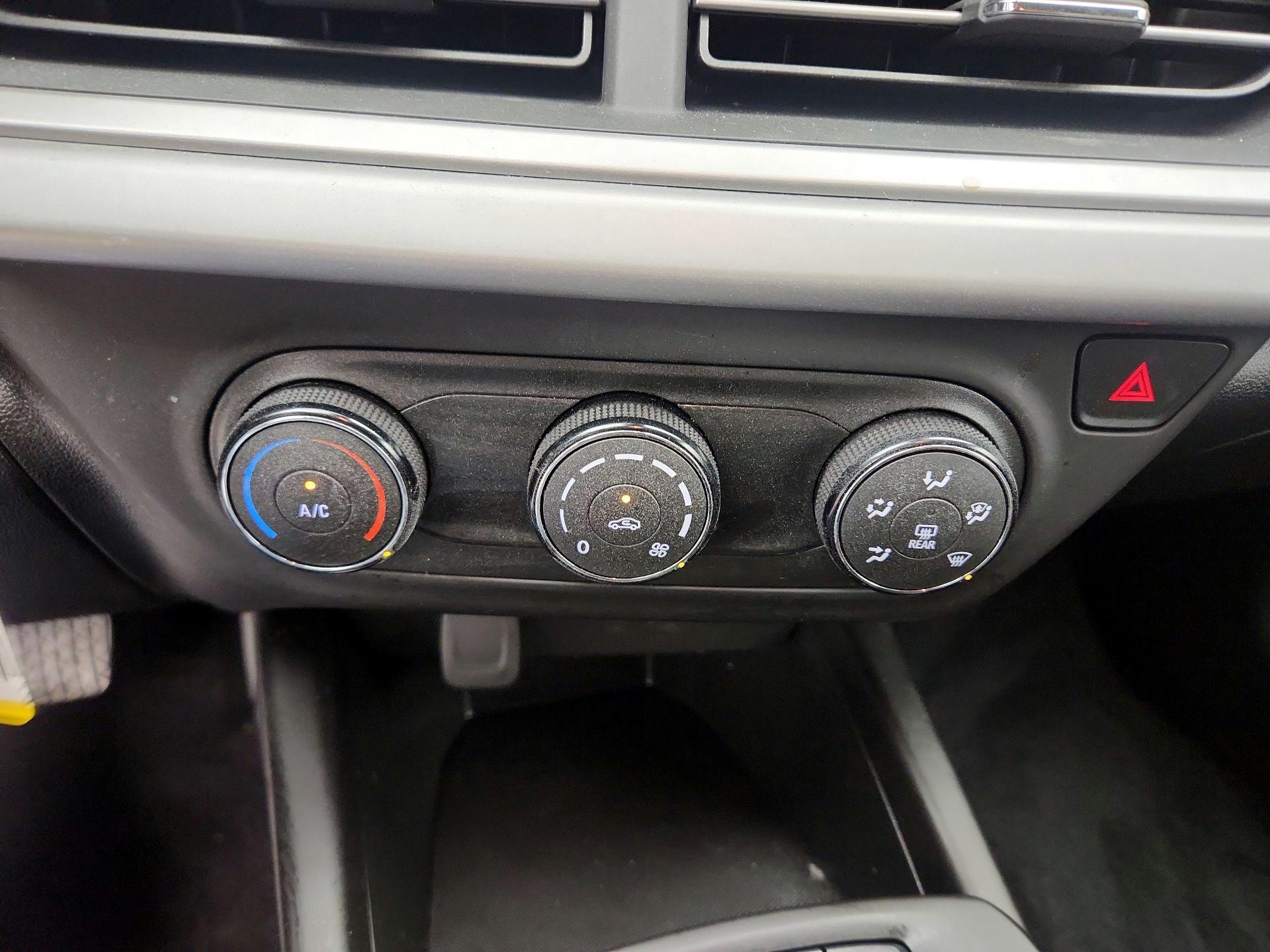 Thumbnail: 2024 Chevrolet Trax - 16