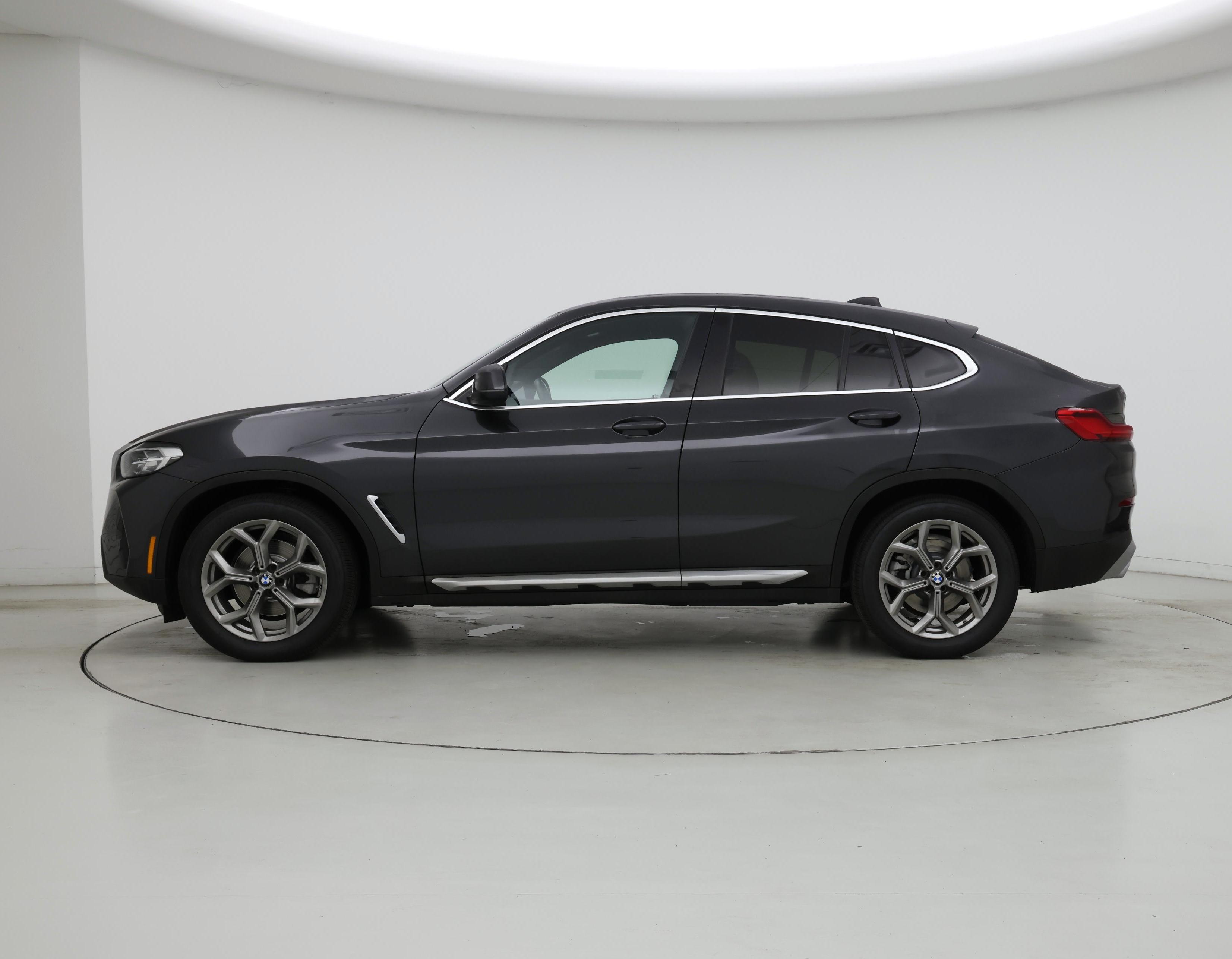 Thumbnail: 2022 BMW X4 - 3