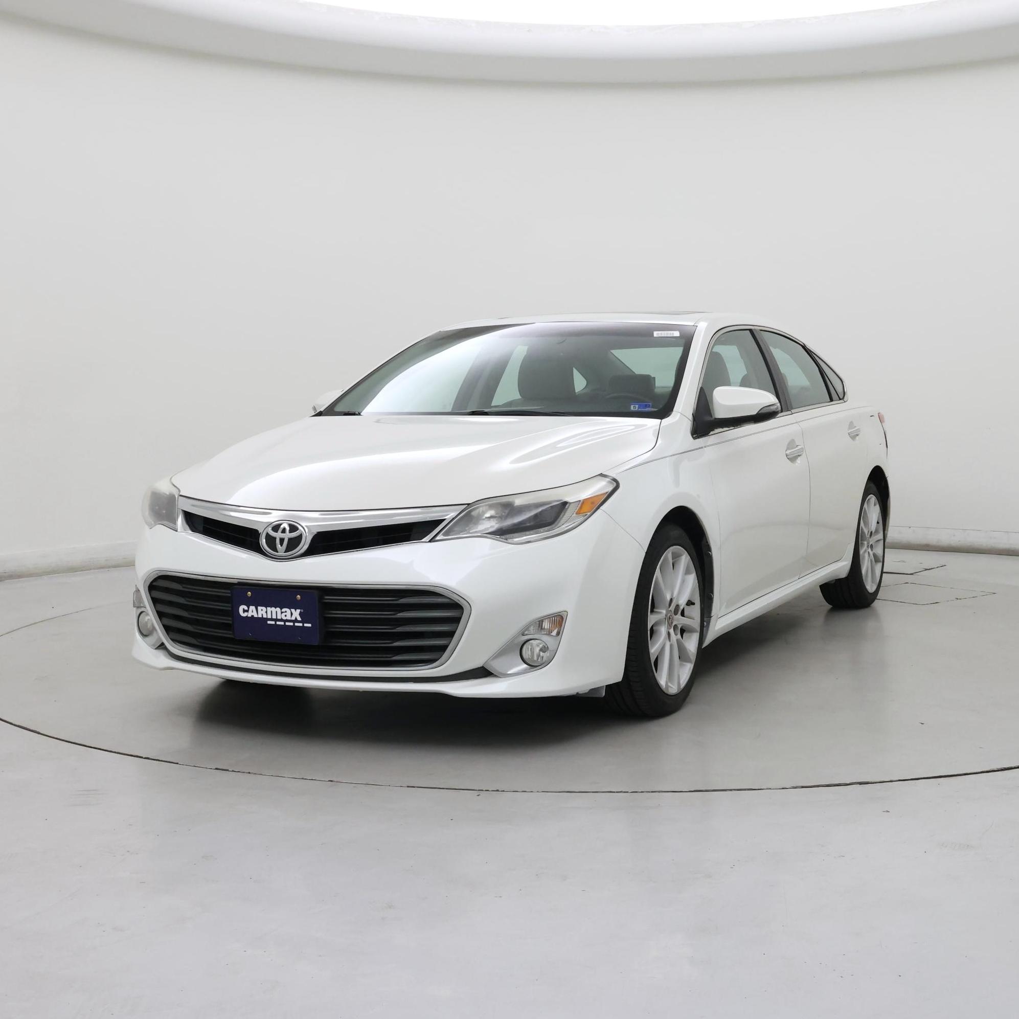 Thumbnail: 2015 Toyota Avalon - 4