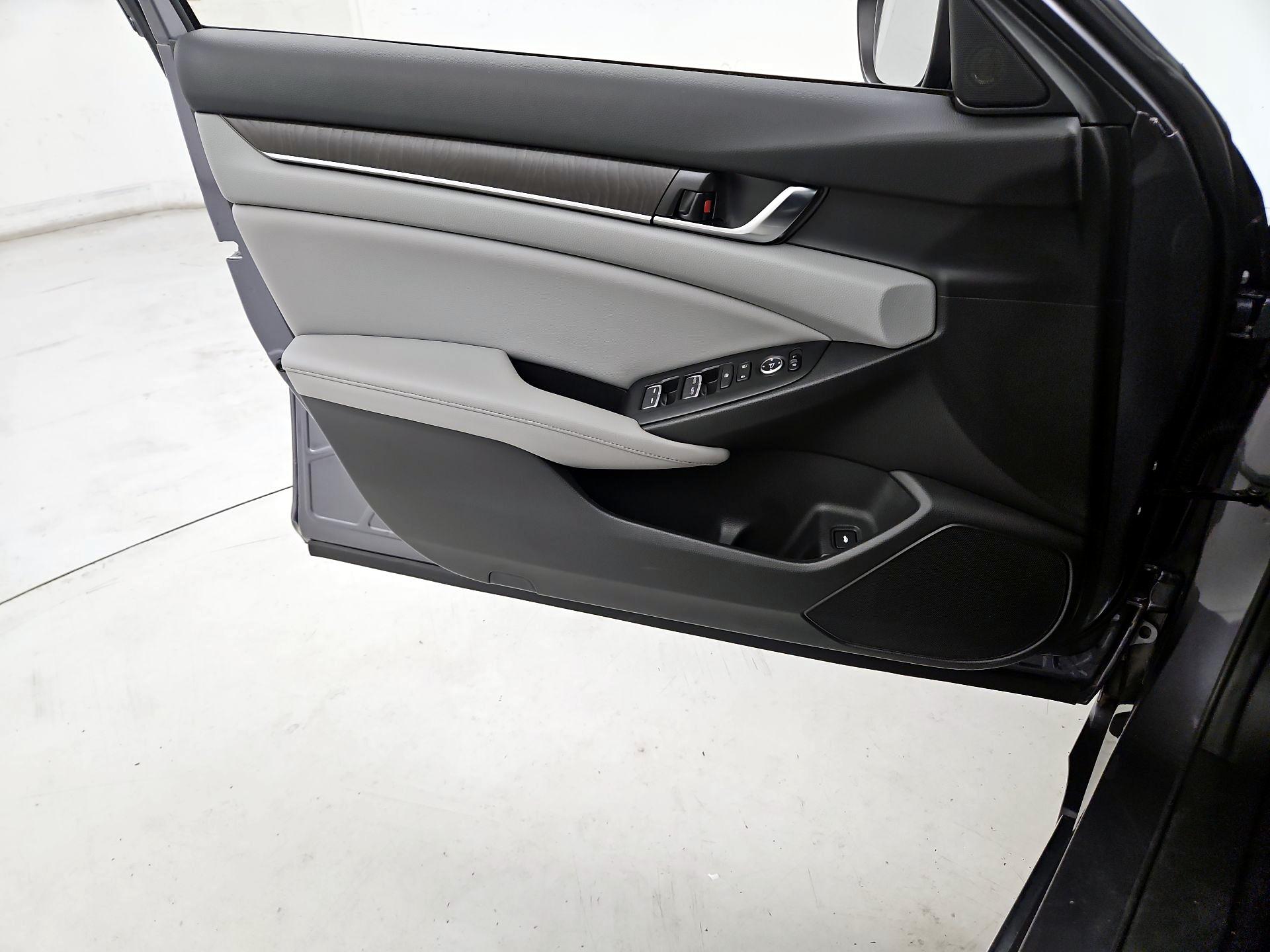 Thumbnail: 2019 Honda Accord - 12