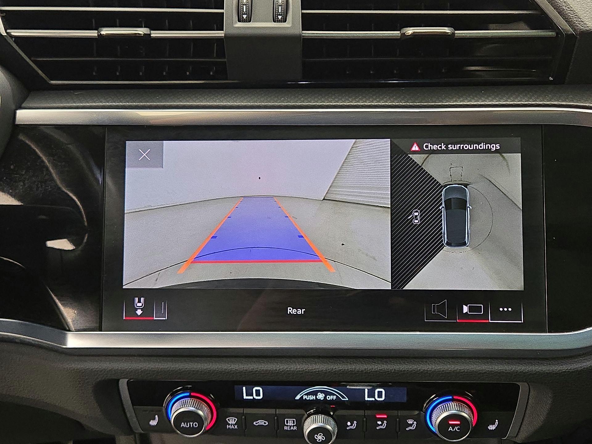 Thumbnail: 2023 Audi Q3 - 14