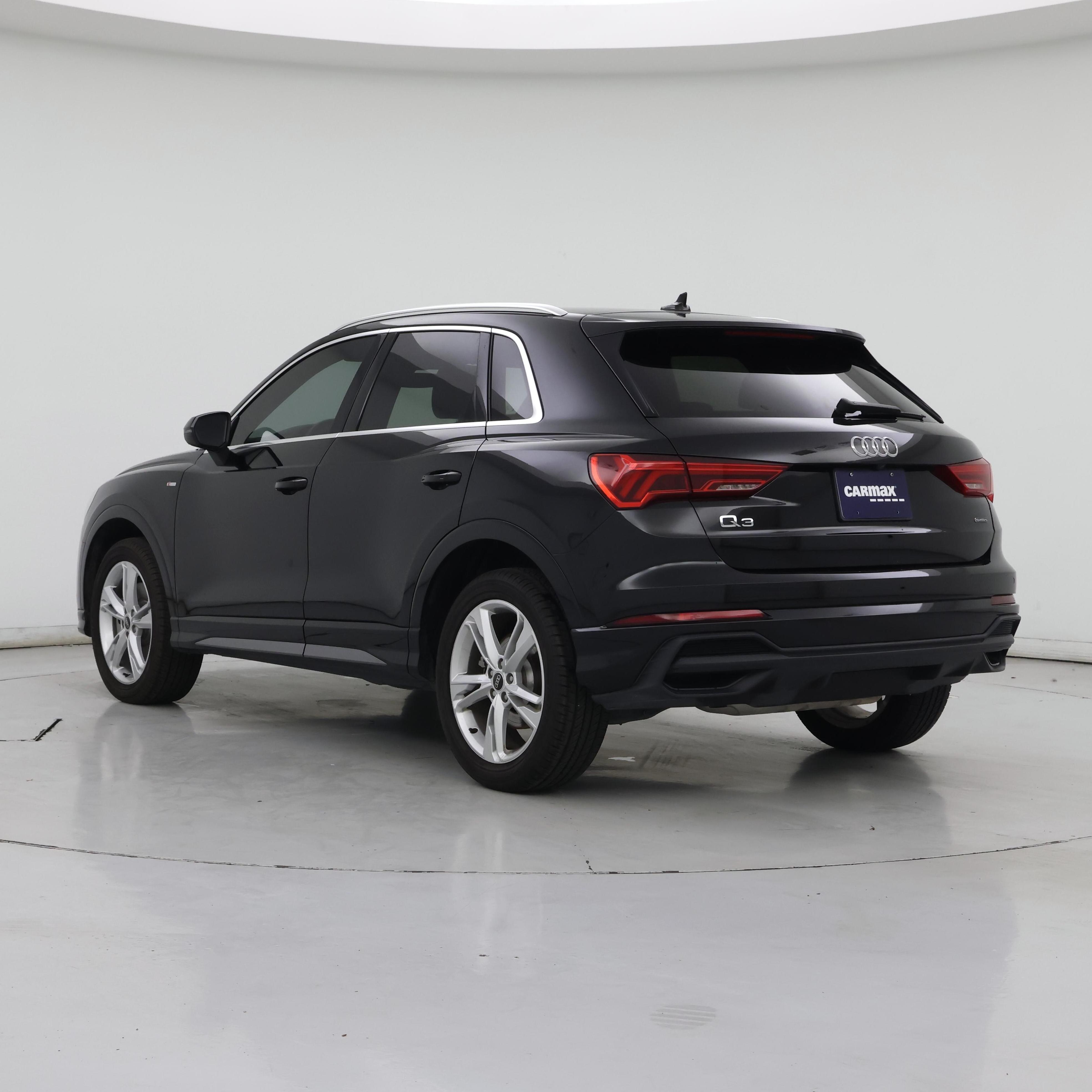 Thumbnail: 2023 Audi Q3 - 2