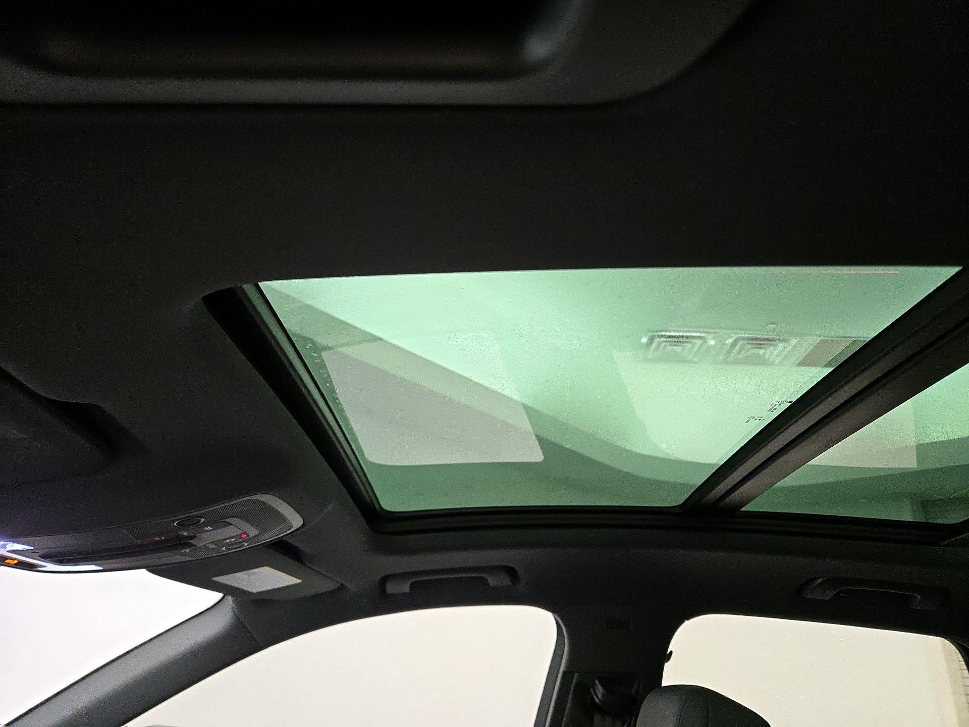 Thumbnail: 2023 Audi Q3 - 19