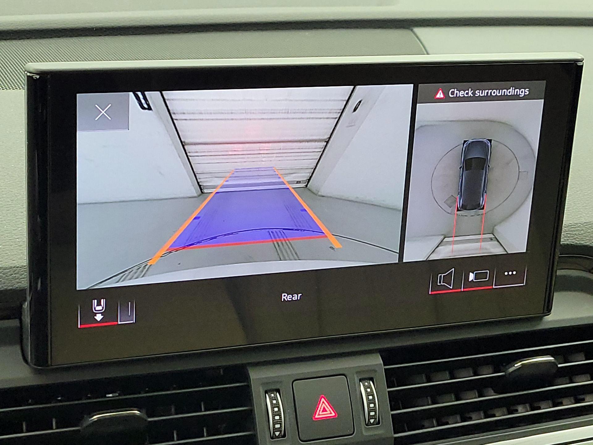 Thumbnail: 2023 Audi Q5 - 14