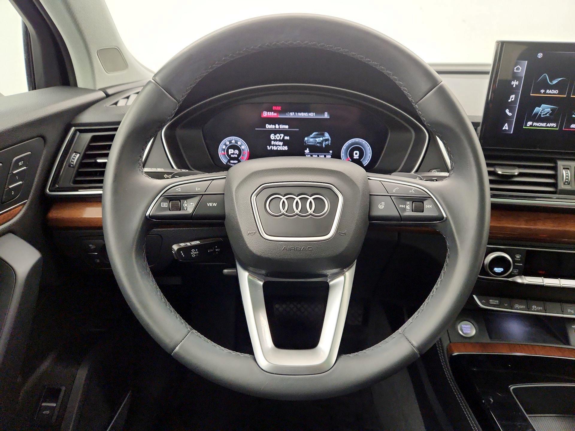 Thumbnail: 2022 Audi Q5 - 10