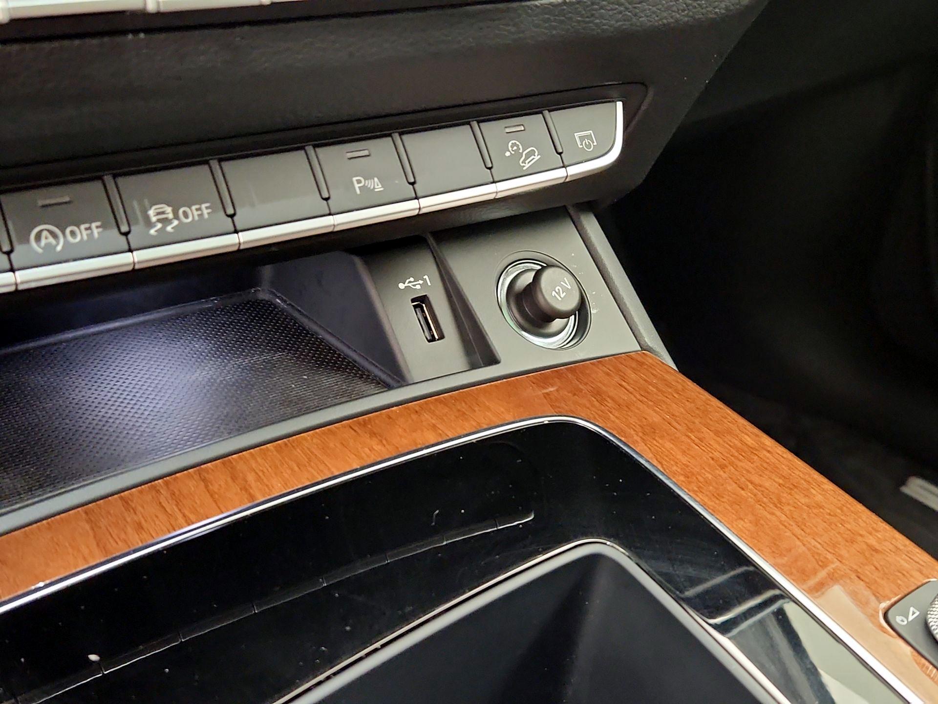 Thumbnail: 2022 Audi Q5 - 18