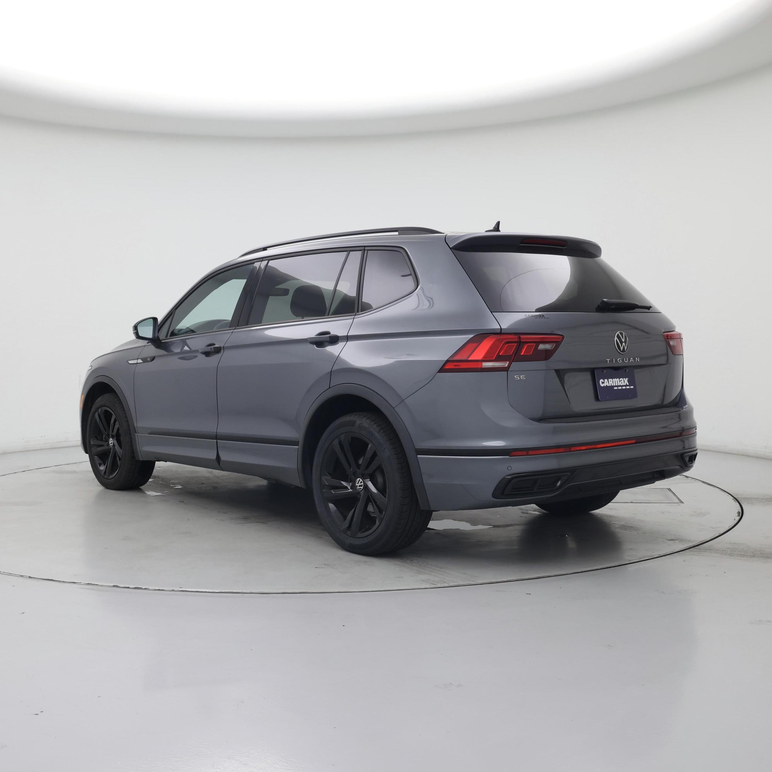 Thumbnail: 2023 Volkswagen Tiguan - 2