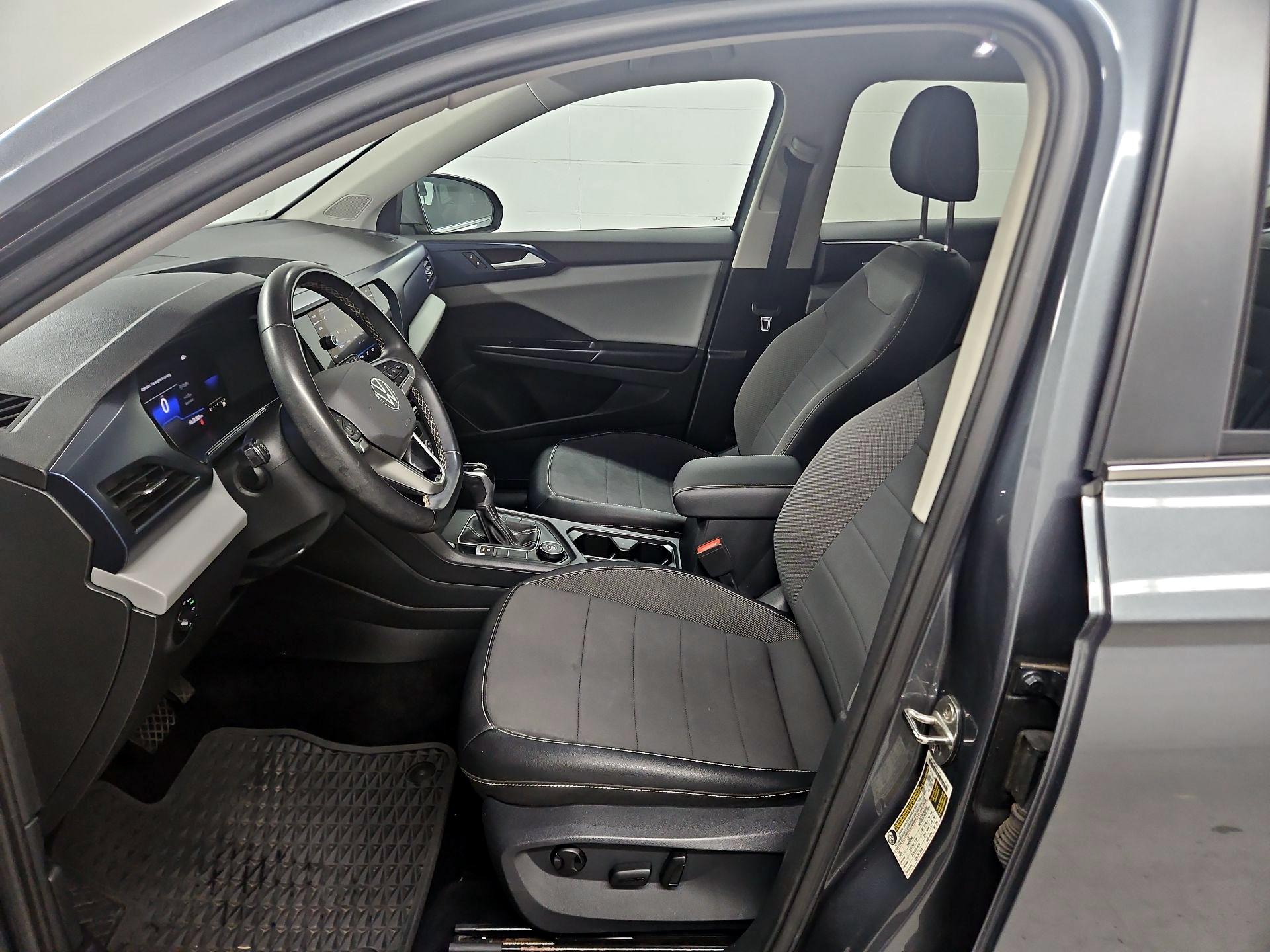 Thumbnail: 2022 Volkswagen Taos - 11