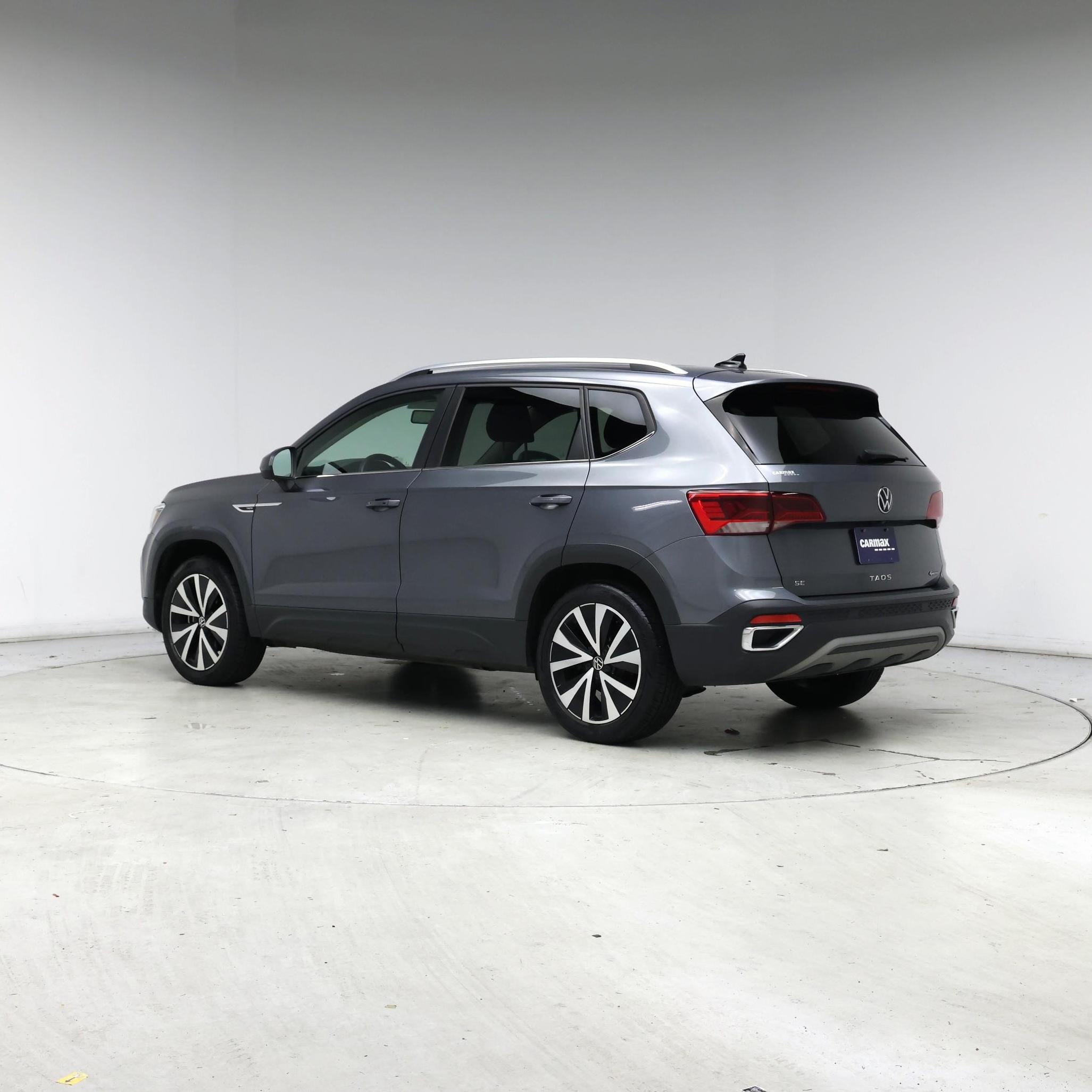 Thumbnail: 2022 Volkswagen Taos - 2