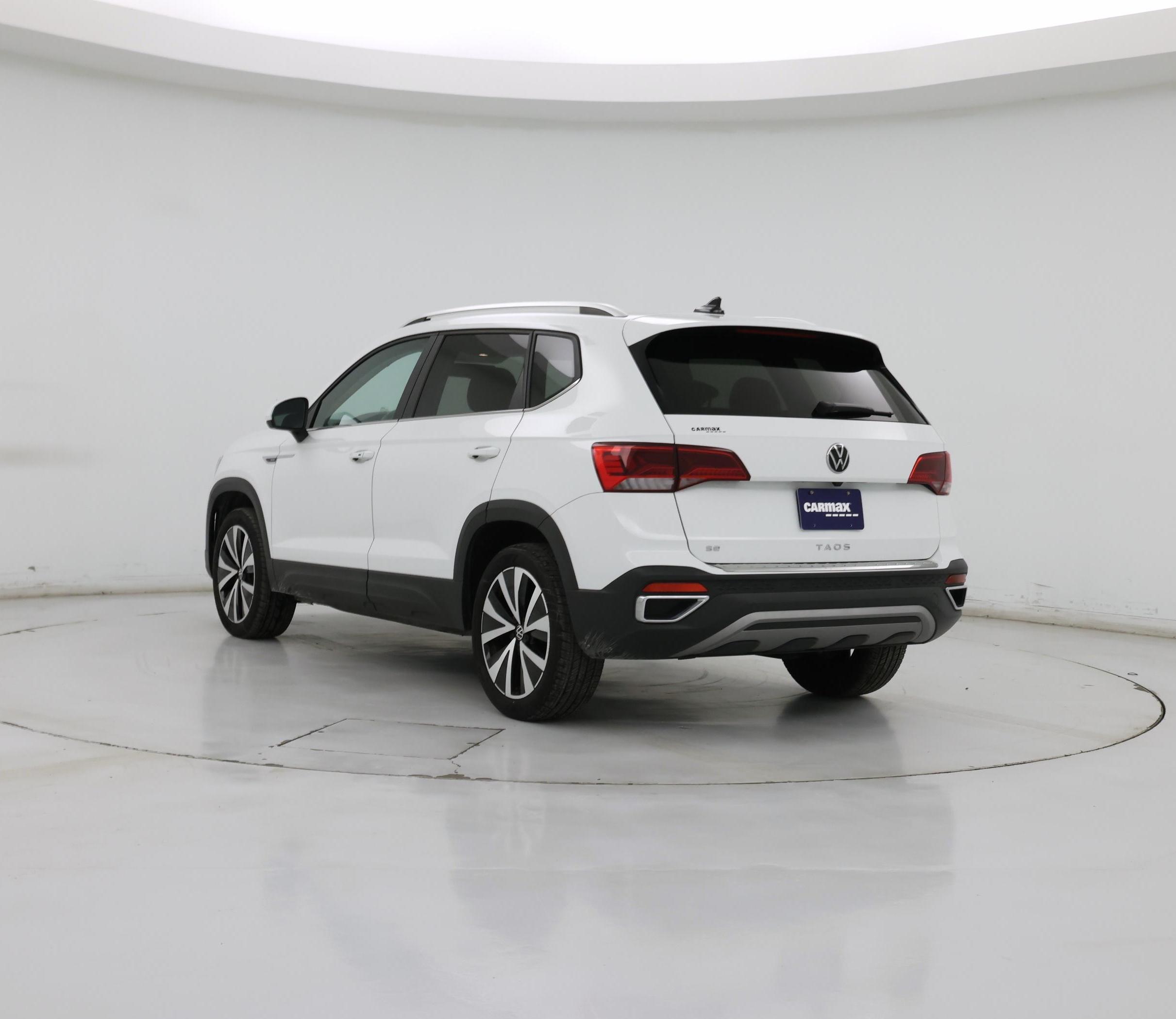 Thumbnail: 2022 Volkswagen Taos - 2