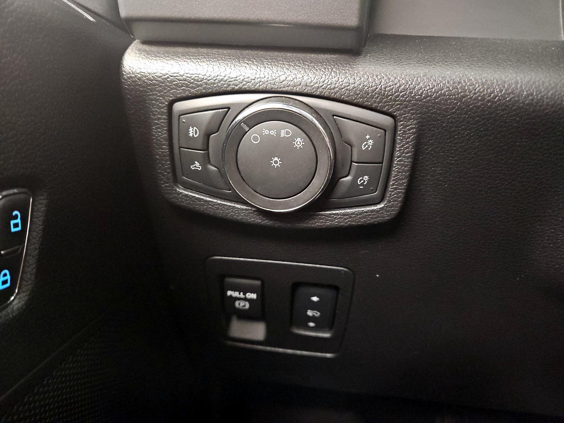 Thumbnail: 2018 Ford F-150 - 13