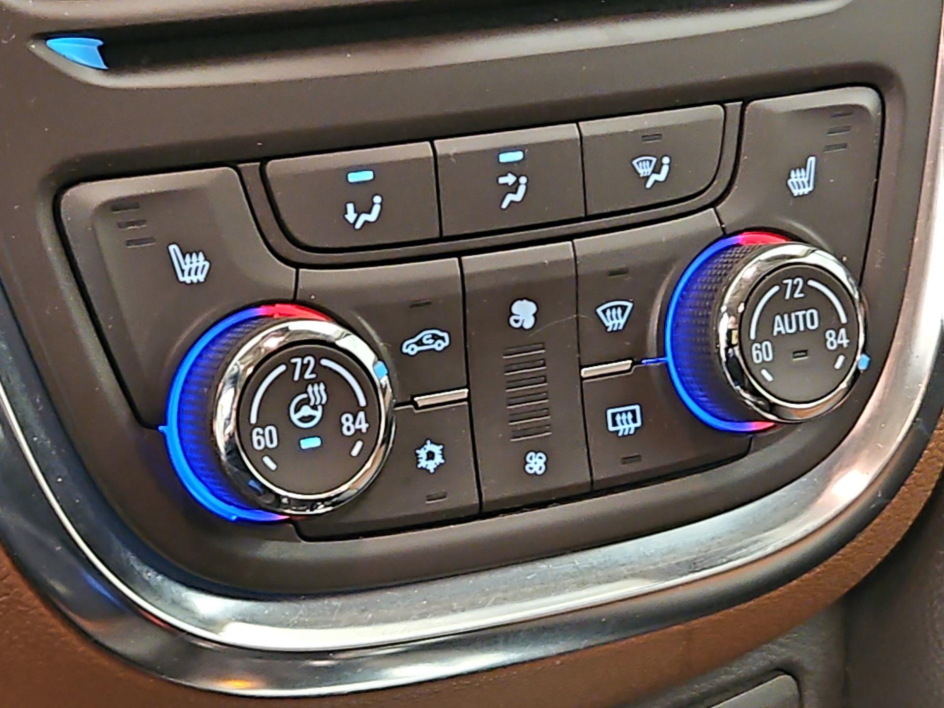 Thumbnail: 2015 Buick Encore - 17