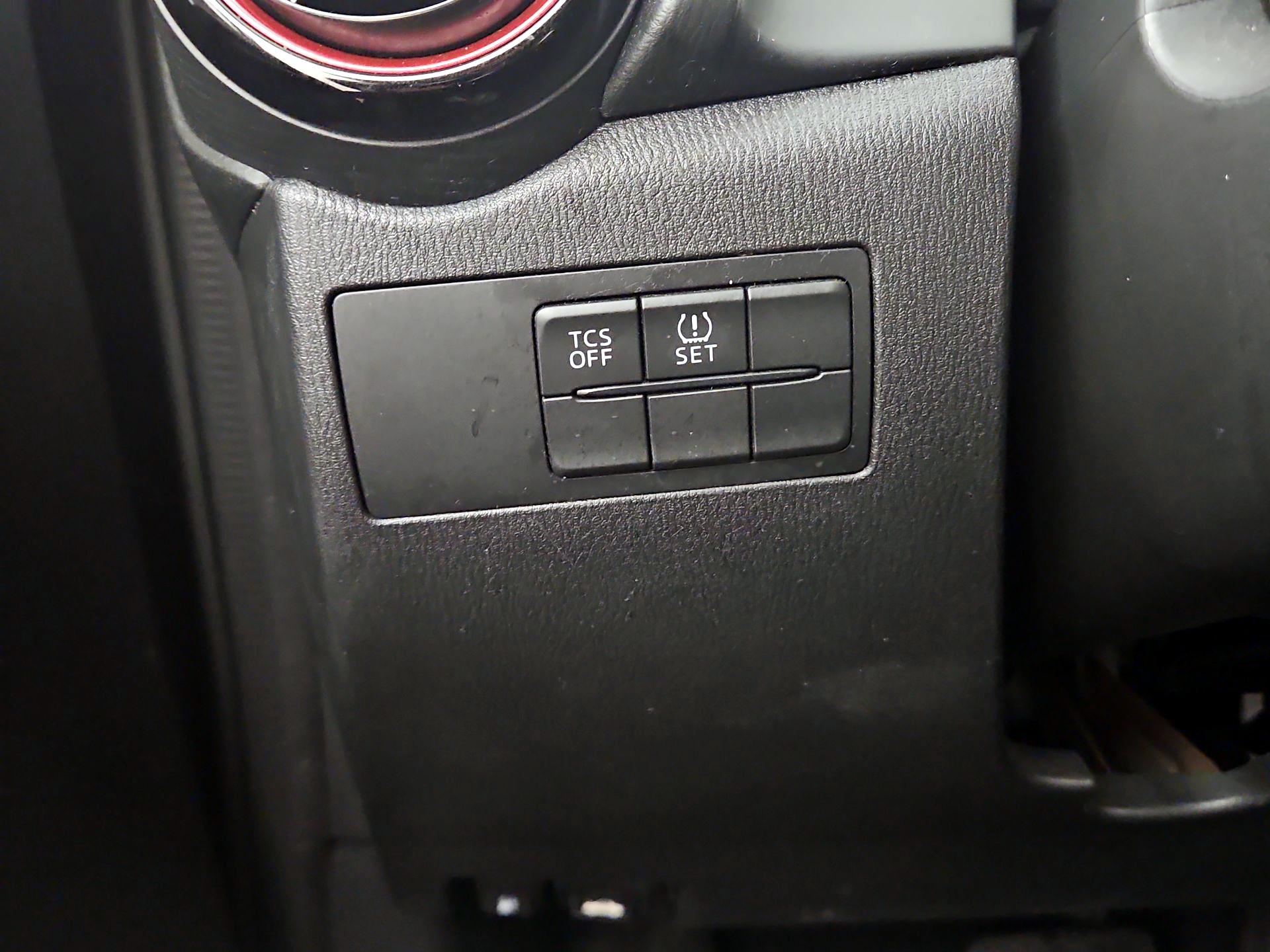 Thumbnail: 2017 Mazda CX-3 - 13