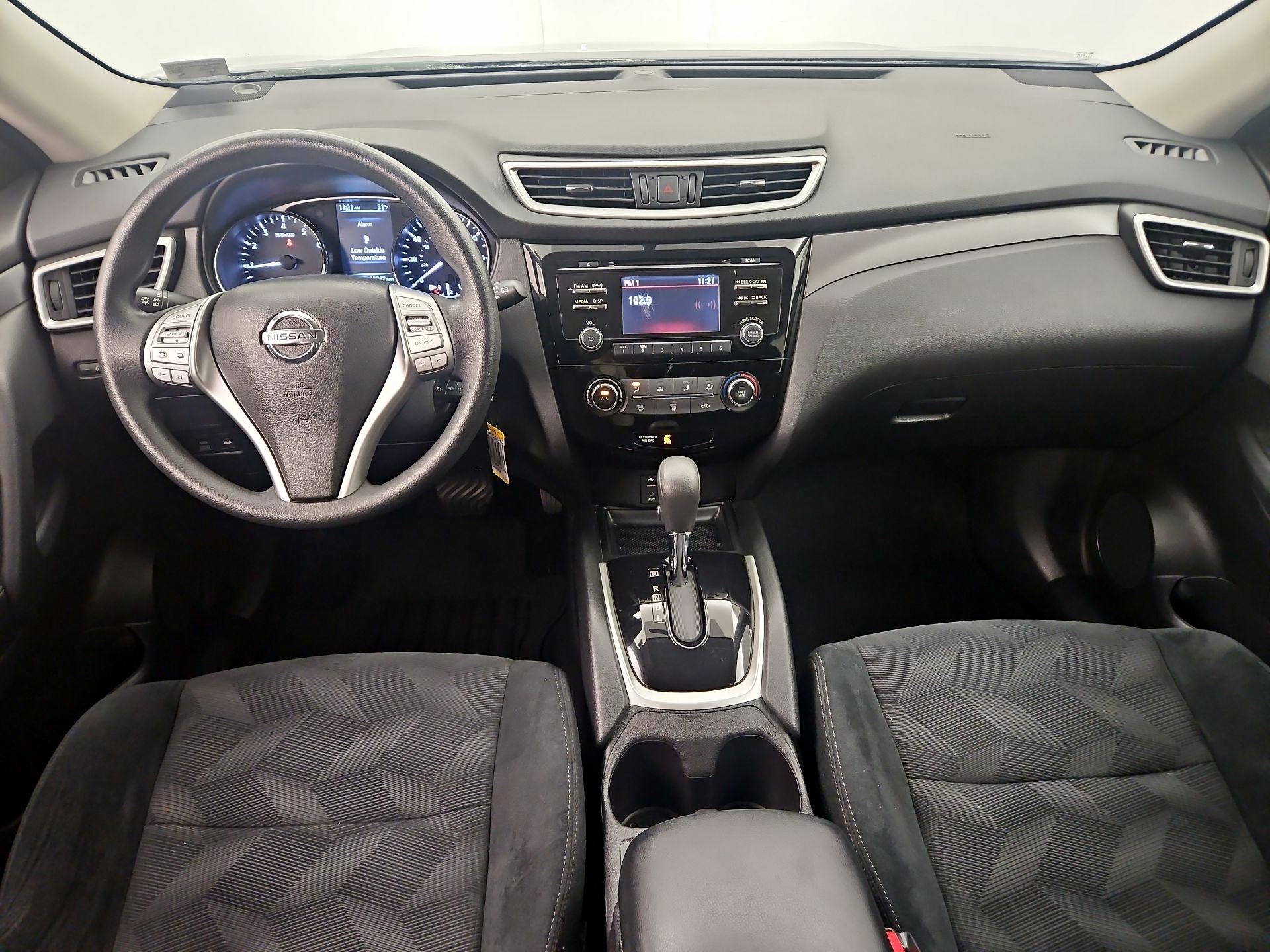 Thumbnail: 2016 Nissan Rogue - 9