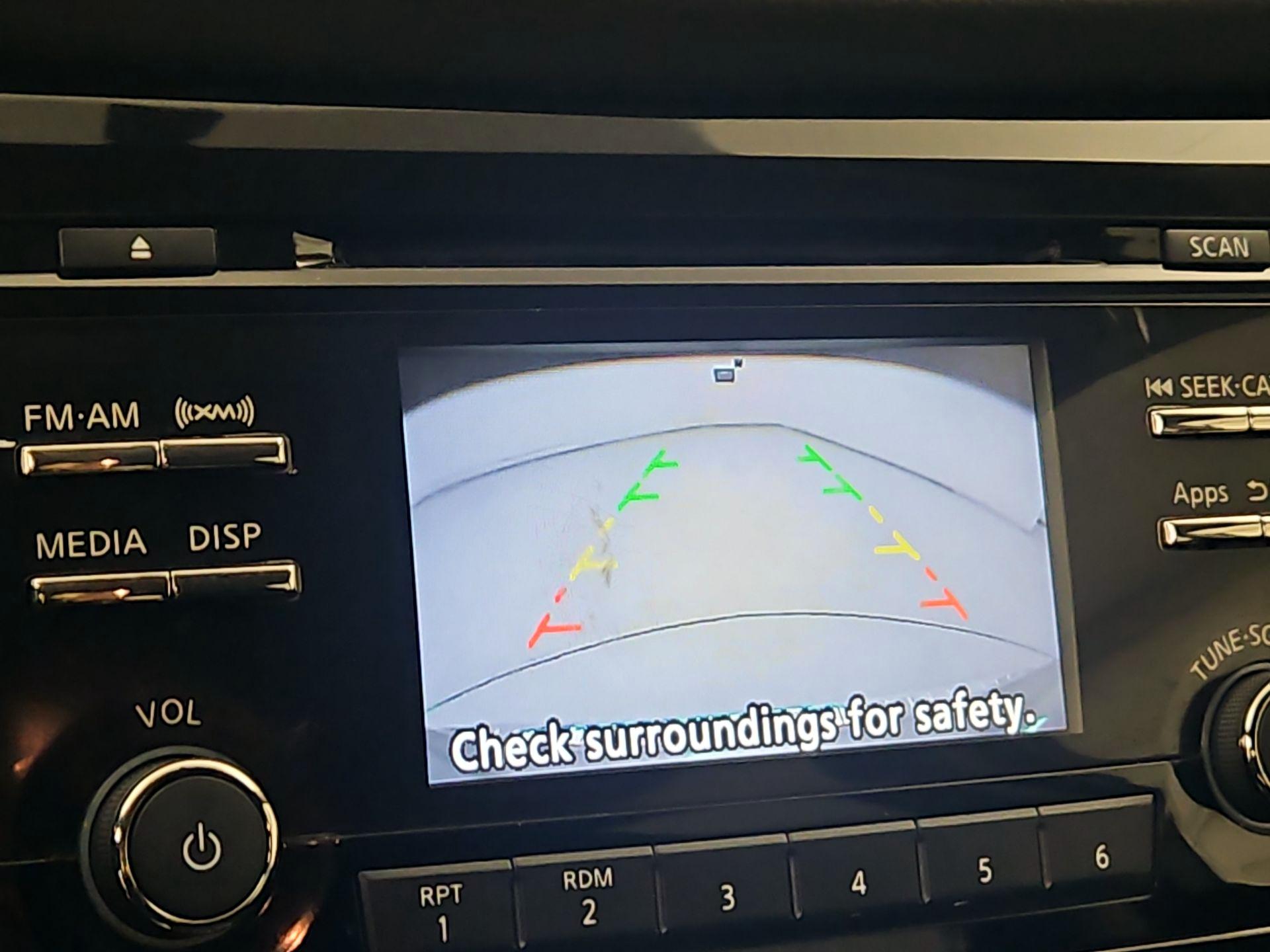 Thumbnail: 2016 Nissan Rogue - 14