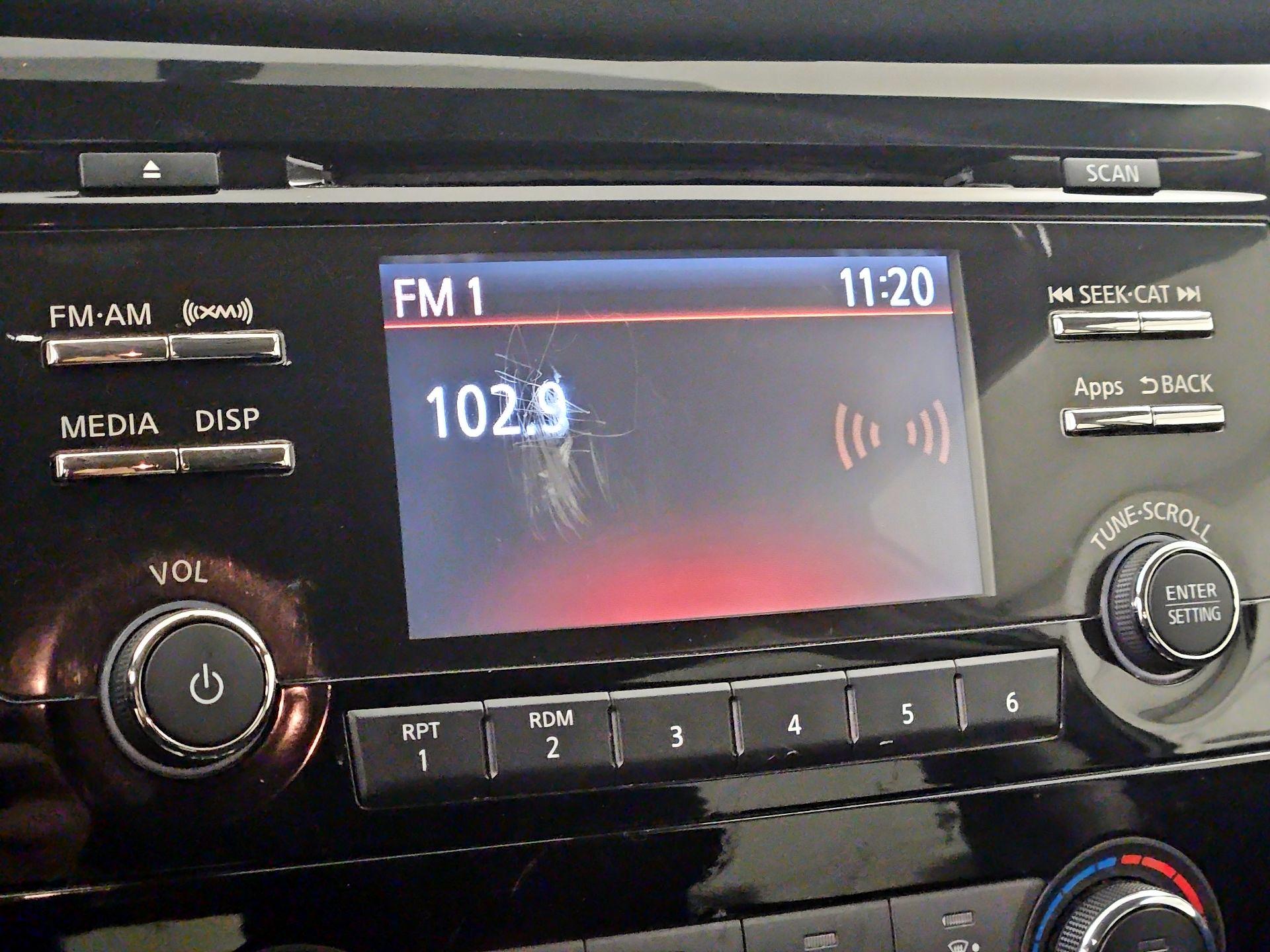 Thumbnail: 2016 Nissan Rogue - 15