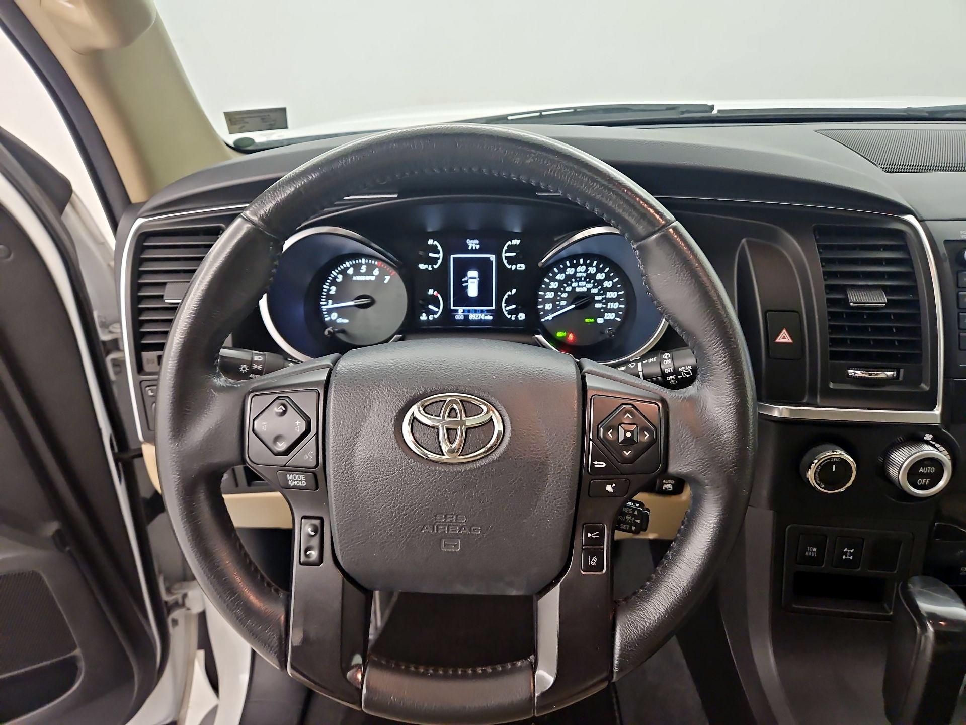 Thumbnail: 2020 Toyota Sequoia - 10