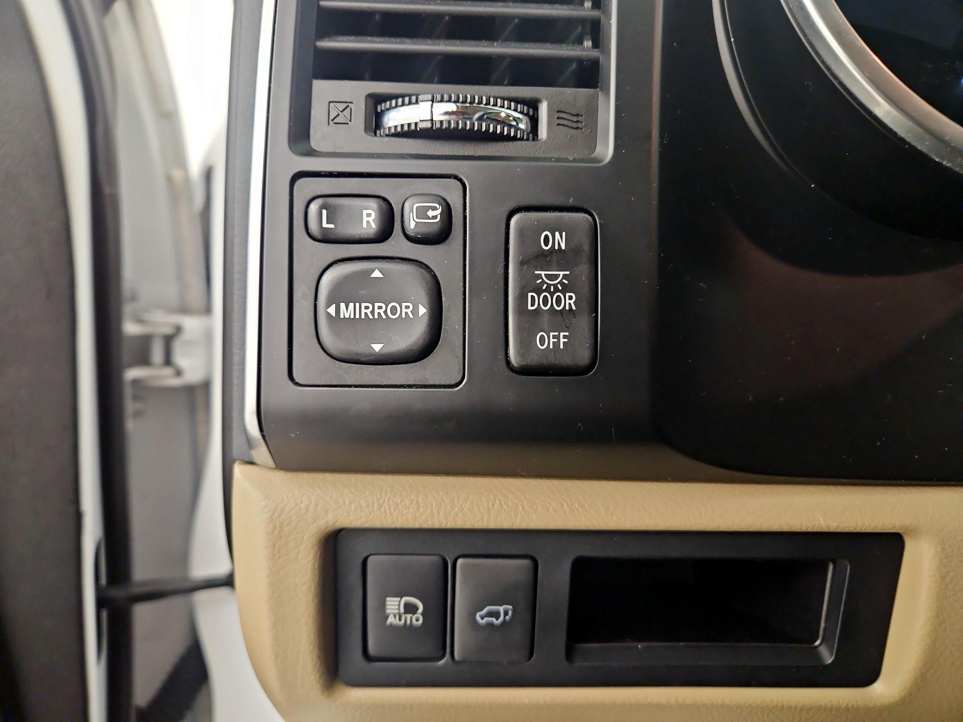 Thumbnail: 2020 Toyota Sequoia - 13