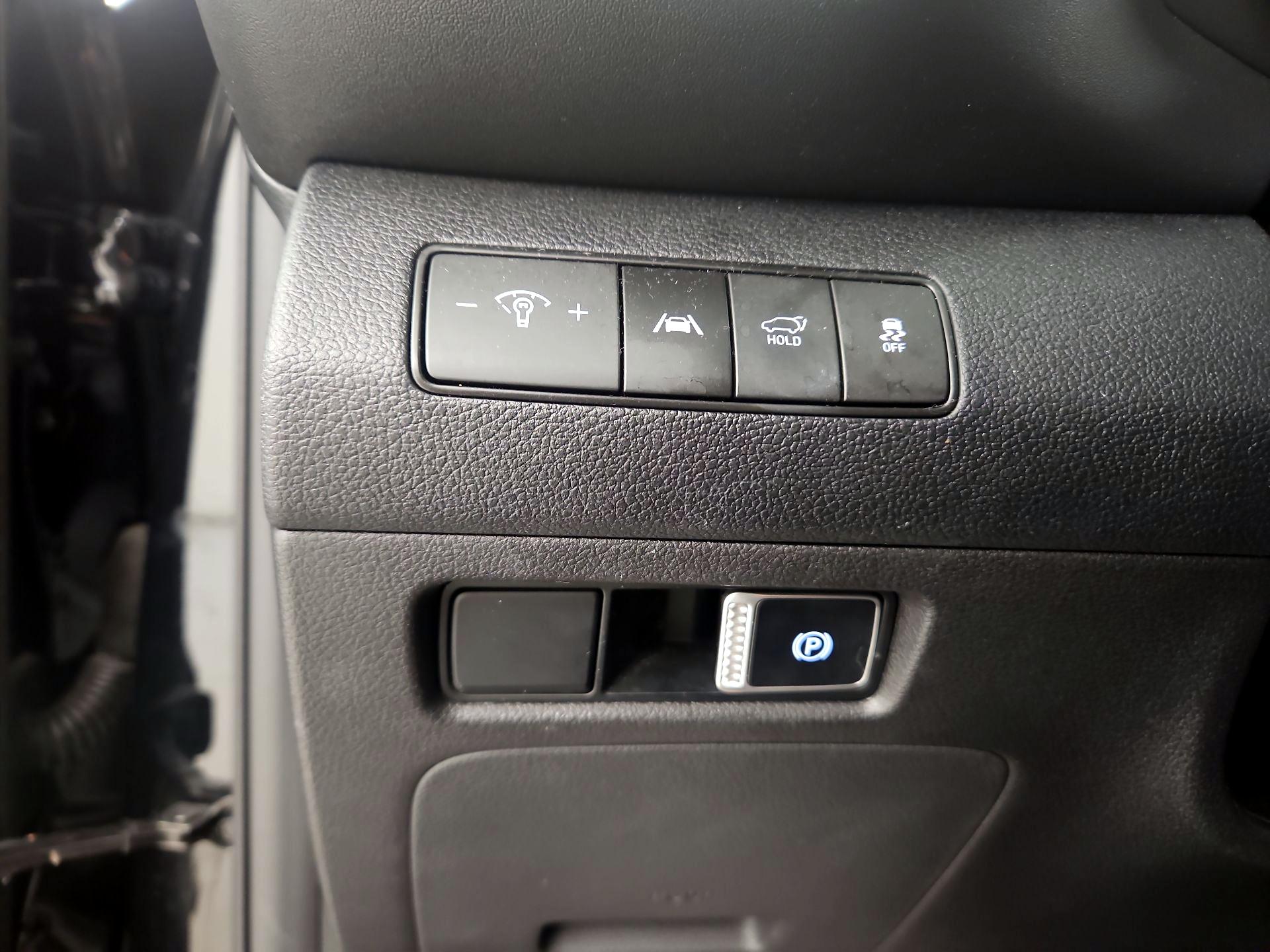 Thumbnail: 2023 Hyundai Santa Fe - 13