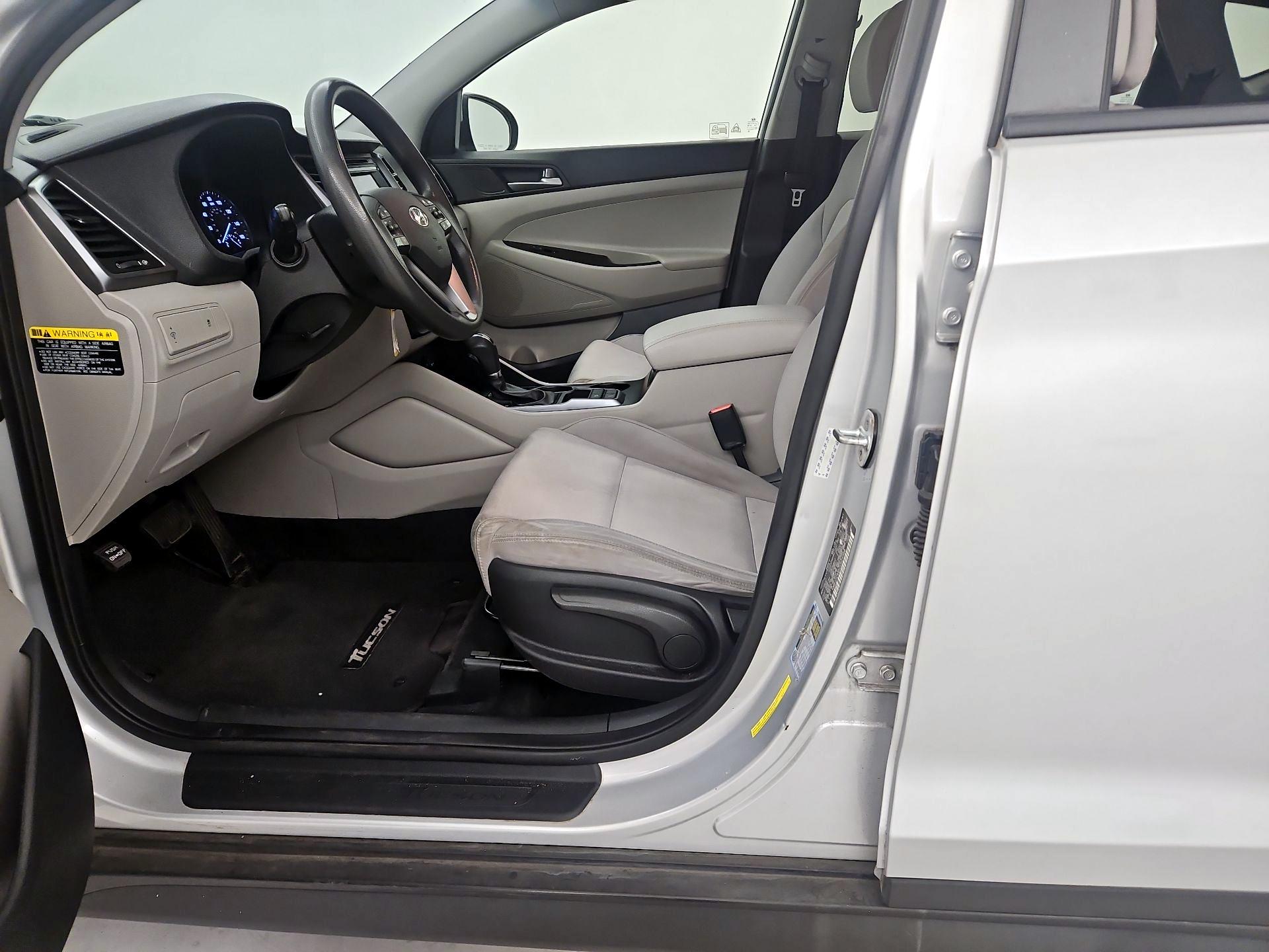 Thumbnail: 2018 Hyundai Tucson - 11