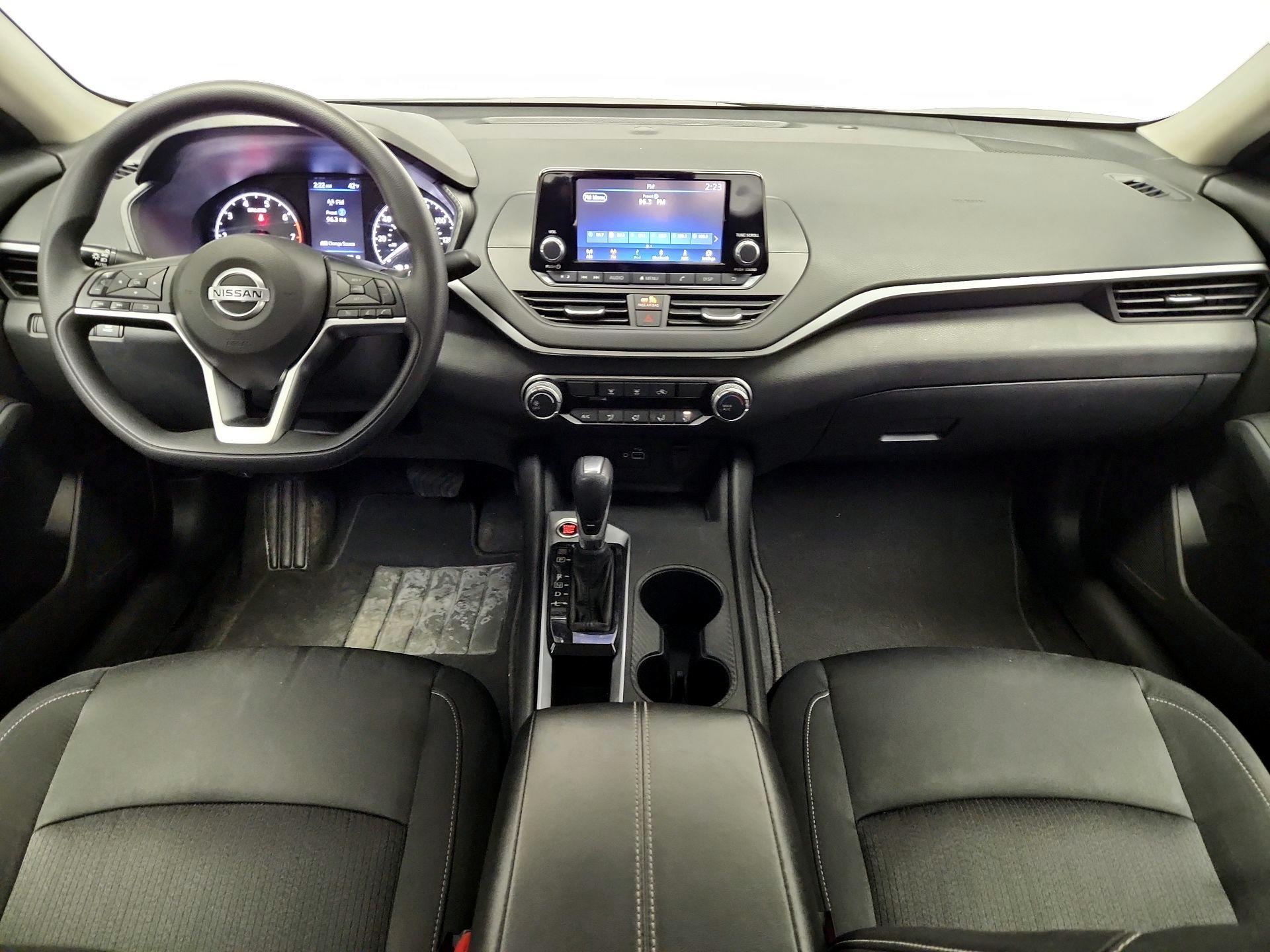 Thumbnail: 2022 Nissan Altima - 9