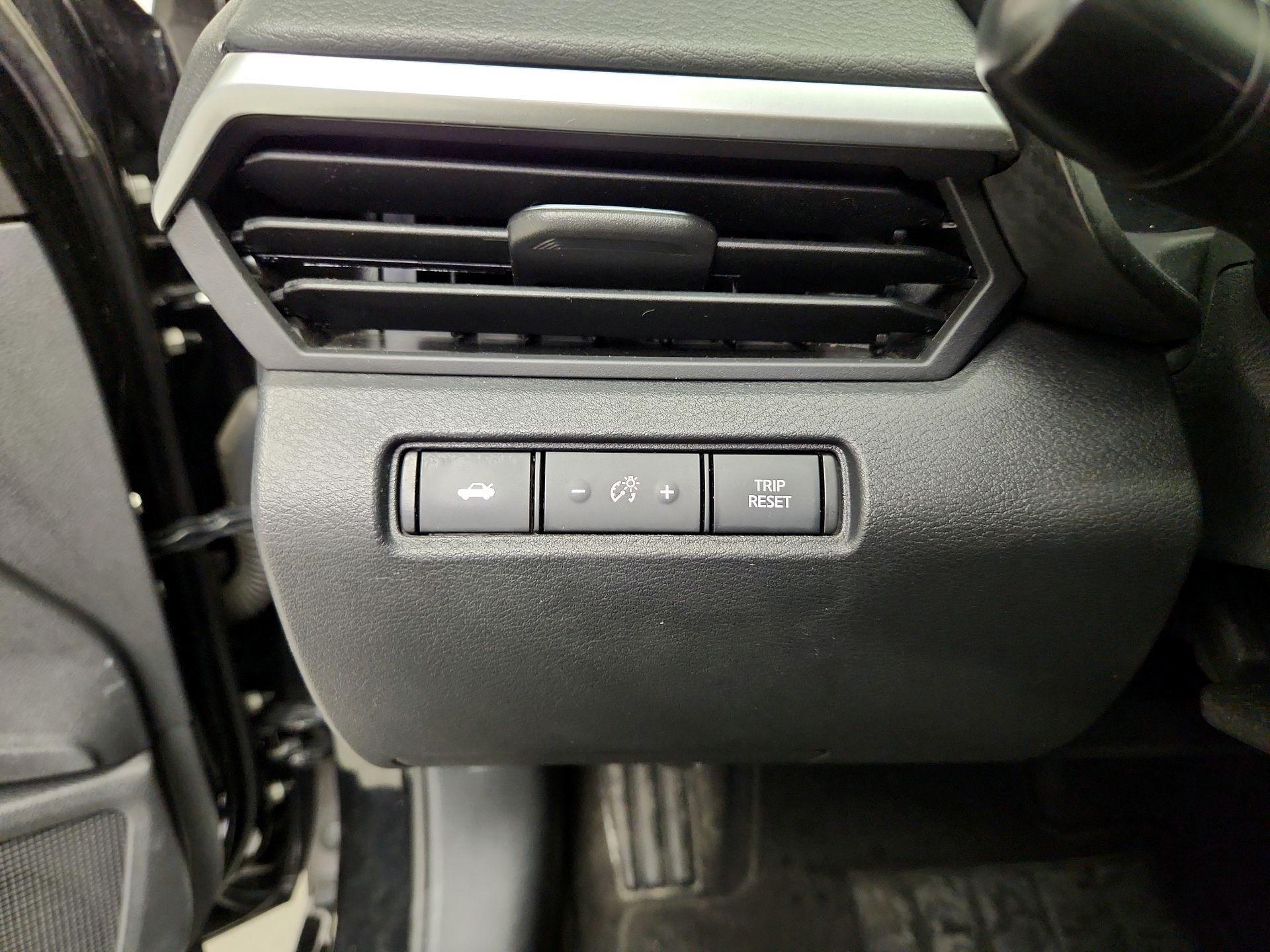 Thumbnail: 2022 Nissan Altima - 13