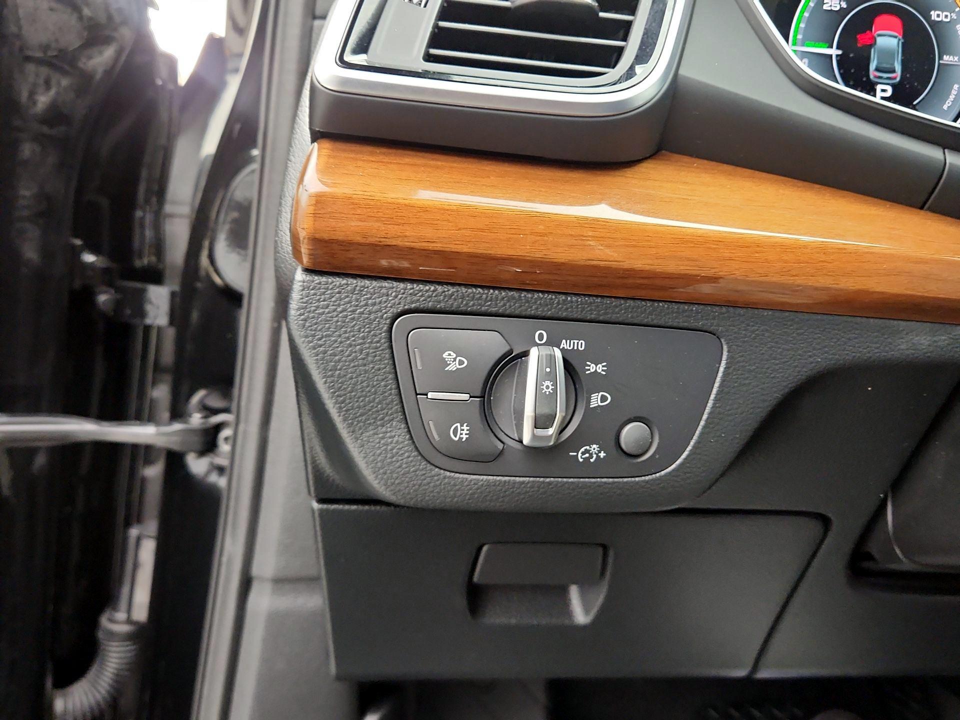 Thumbnail: 2022 Audi Q5 - 13