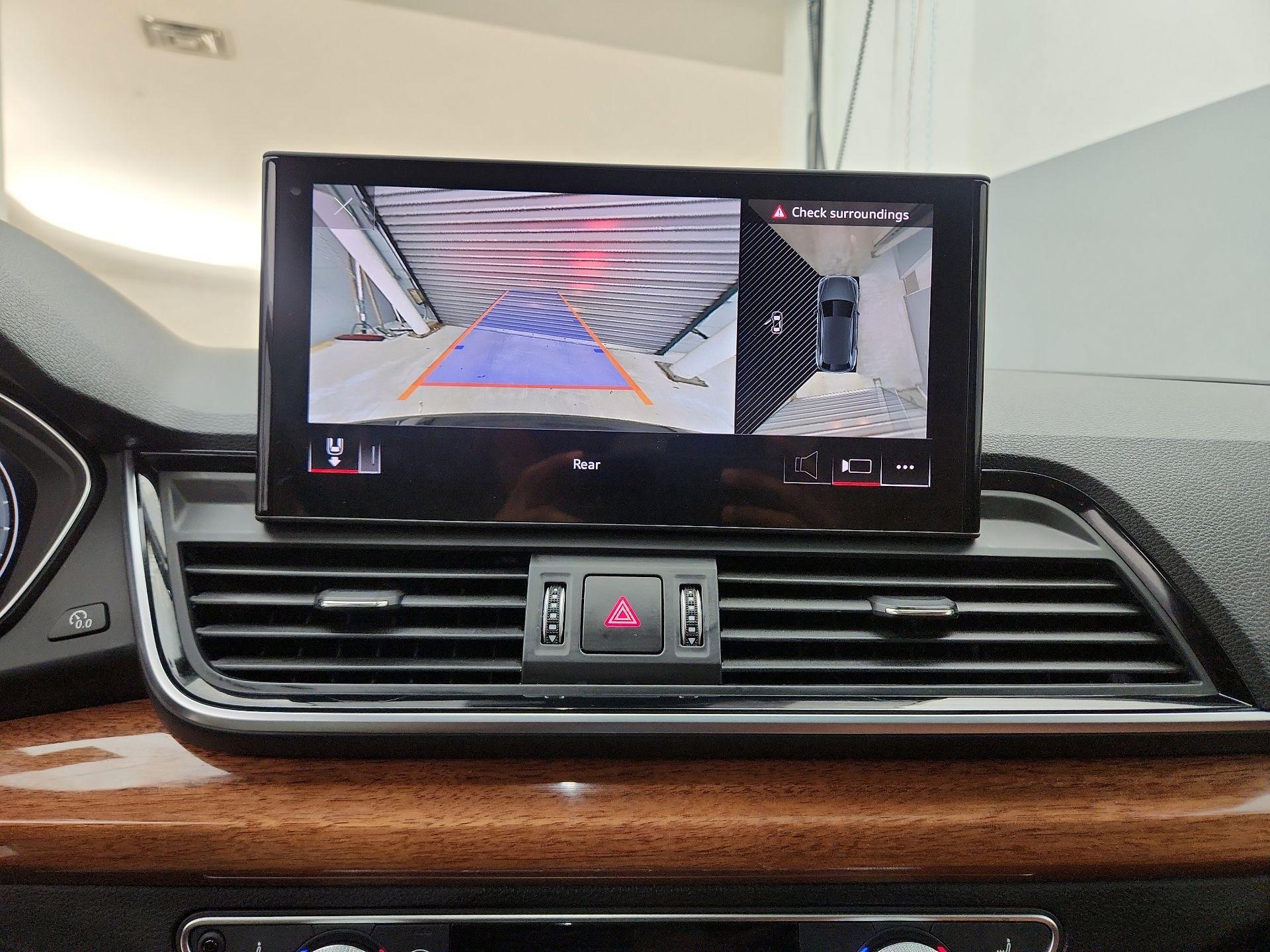 Thumbnail: 2022 Audi Q5 - 14