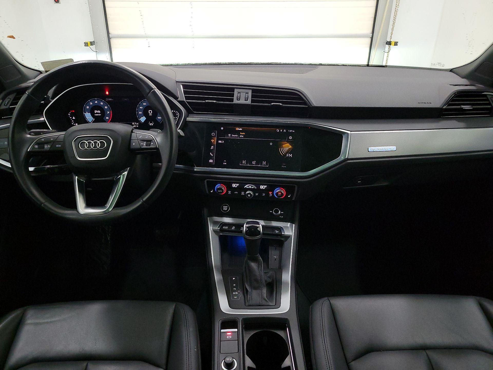 Thumbnail: 2023 Audi Q3 - 9