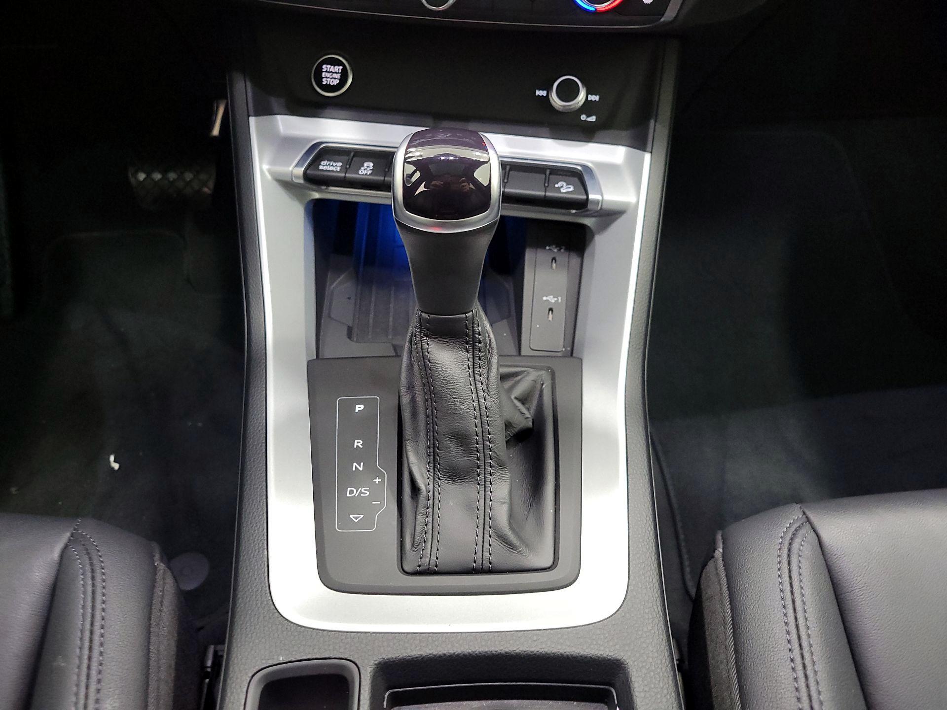 Thumbnail: 2023 Audi Q3 - 17