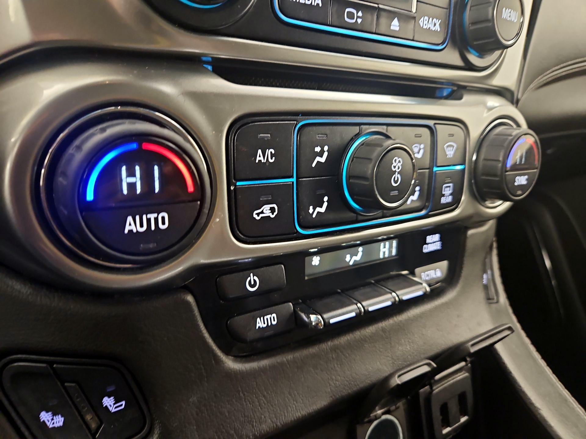 Thumbnail: 2016 Chevrolet Tahoe - 17