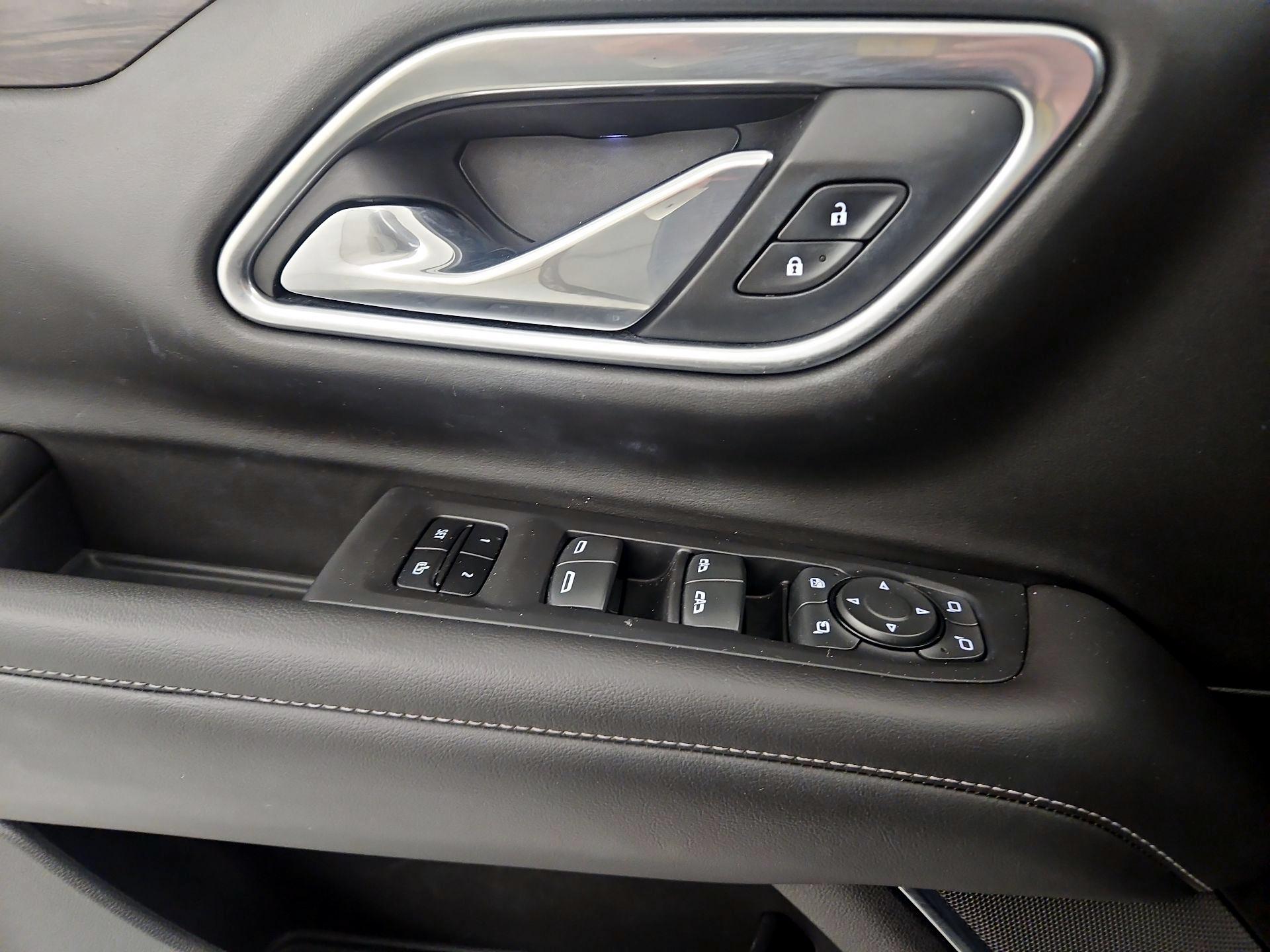 Thumbnail: 2021 Chevrolet Tahoe - 12