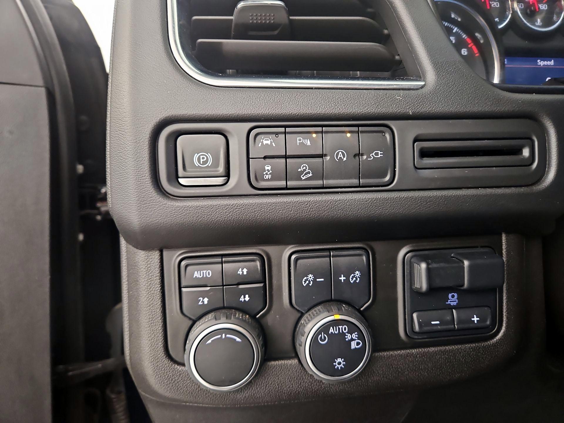 Thumbnail: 2021 Chevrolet Tahoe - 13